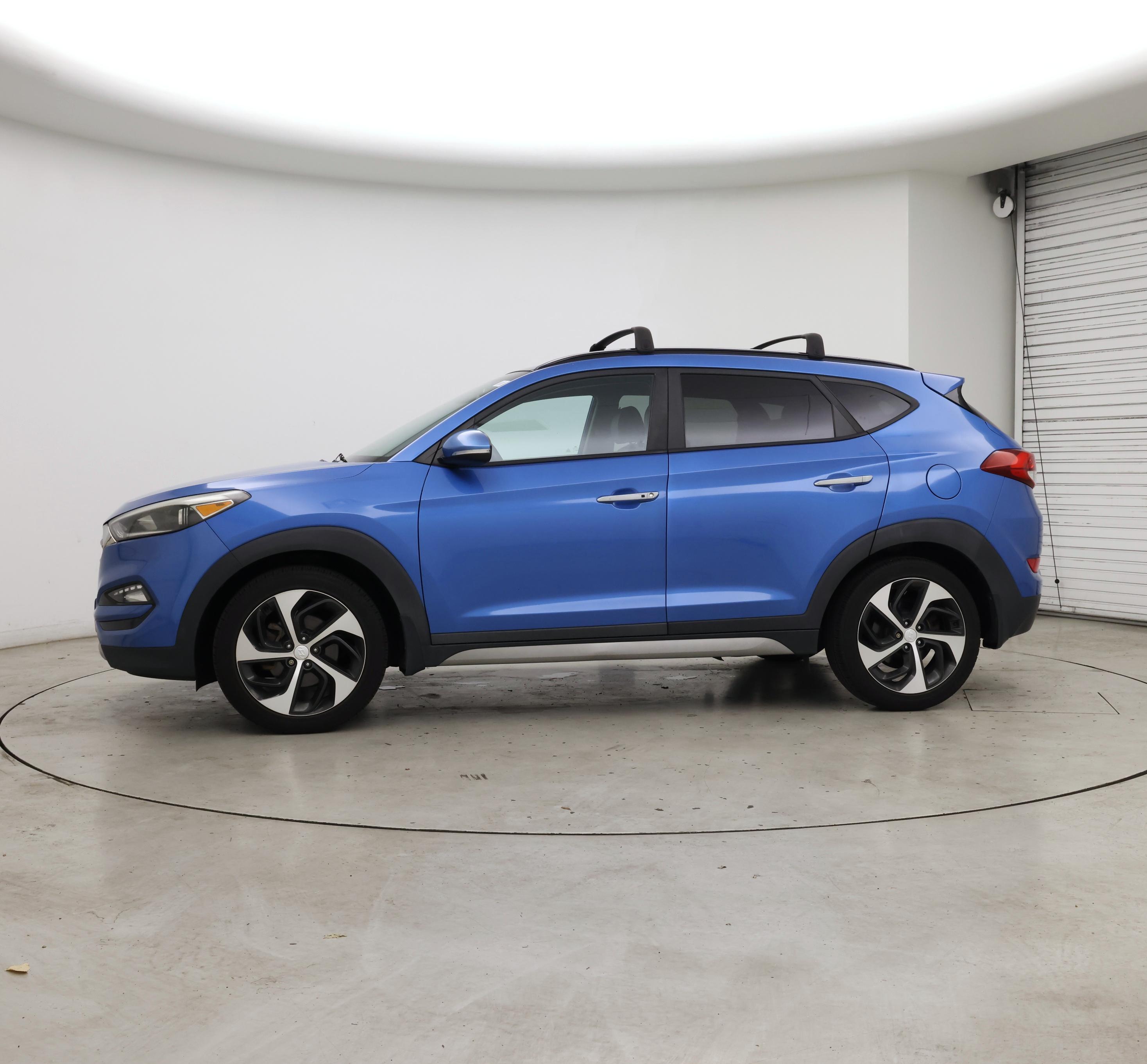 Thumbnail: 2017 Hyundai Tucson - 3