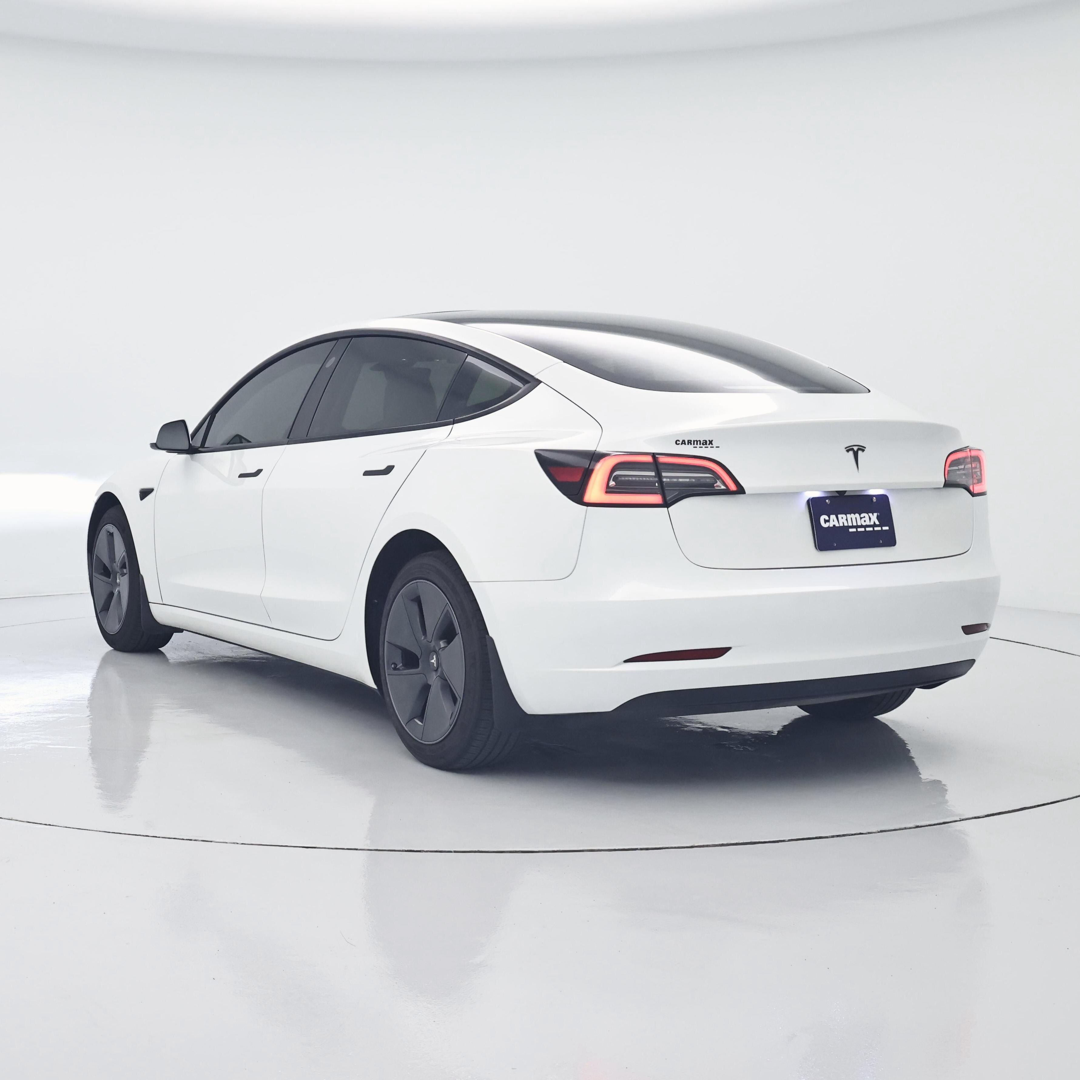 Thumbnail: 2023 Tesla Model 3 - 2