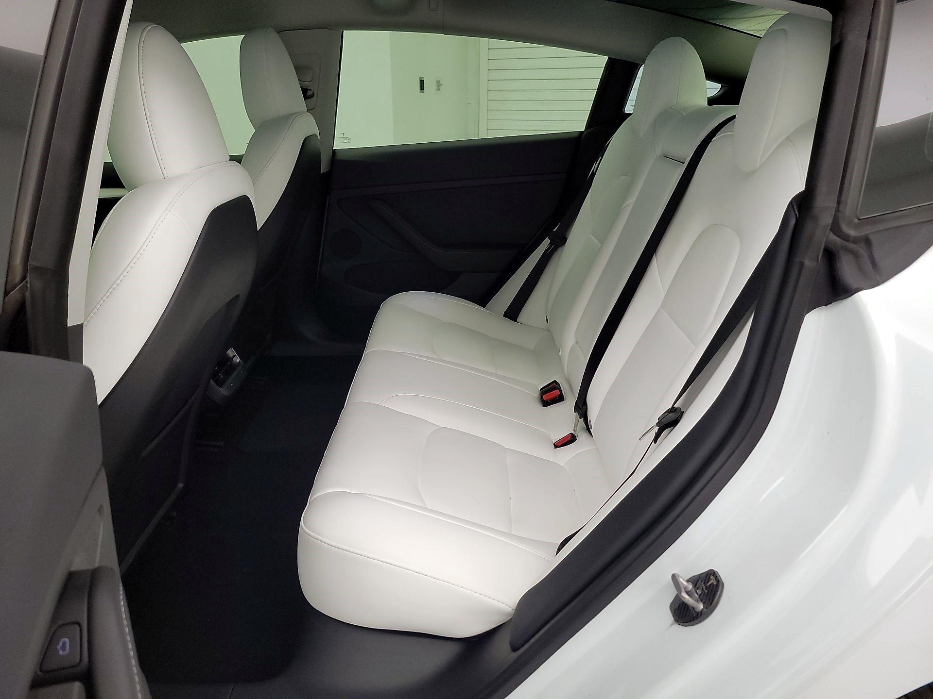 Thumbnail: 2023 Tesla Model 3 - 19