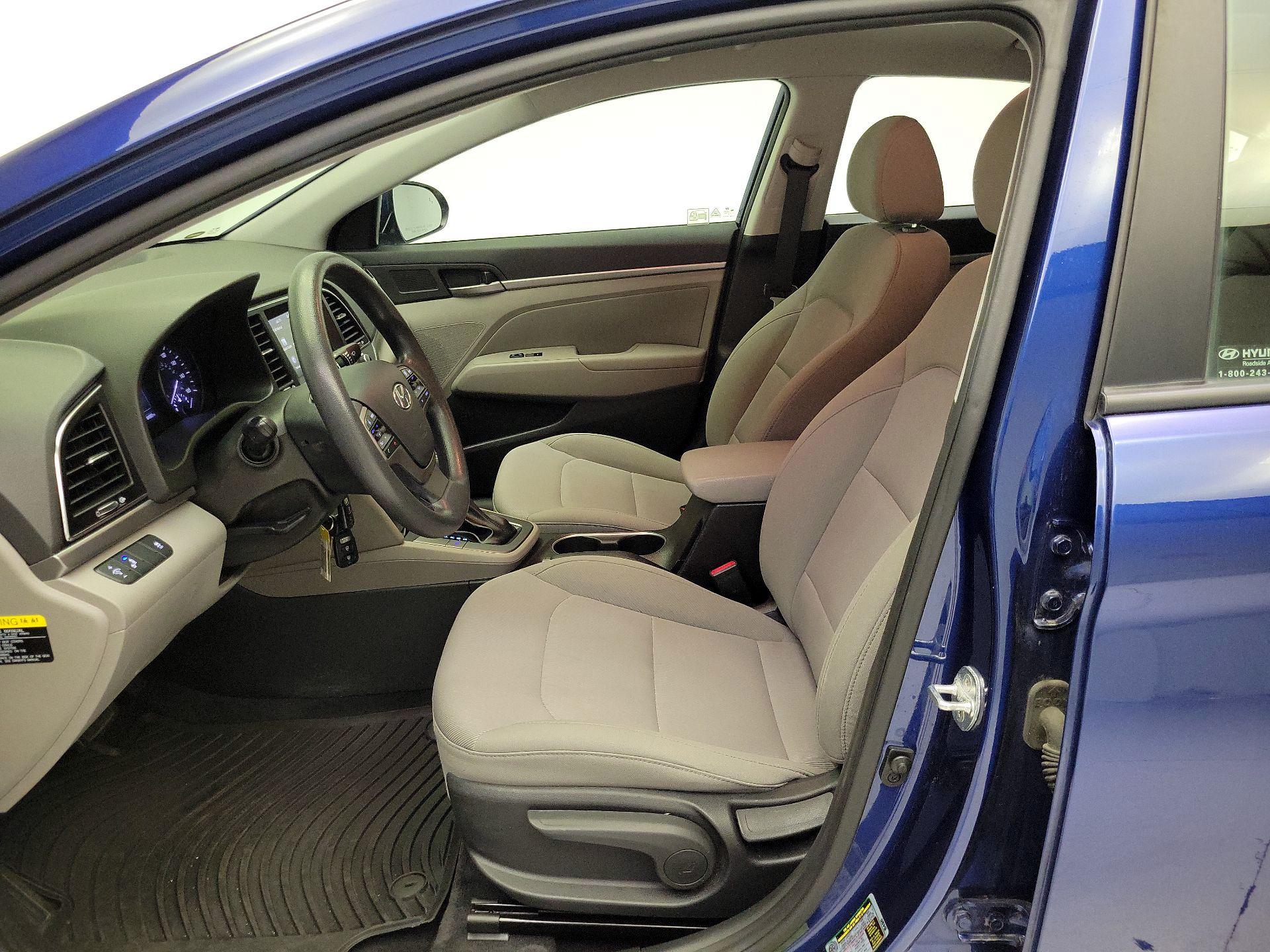 Thumbnail: 2018 Hyundai Elantra - 11