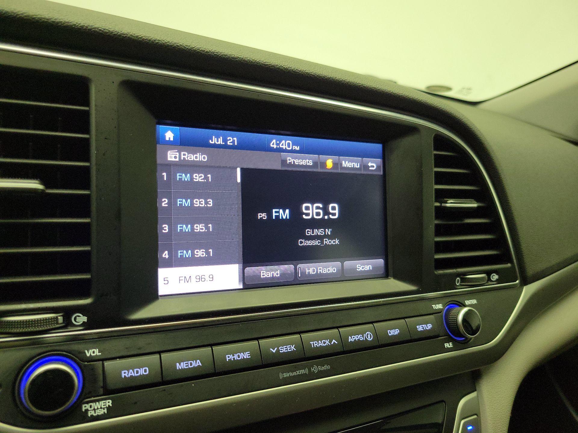 Thumbnail: 2018 Hyundai Elantra - 15