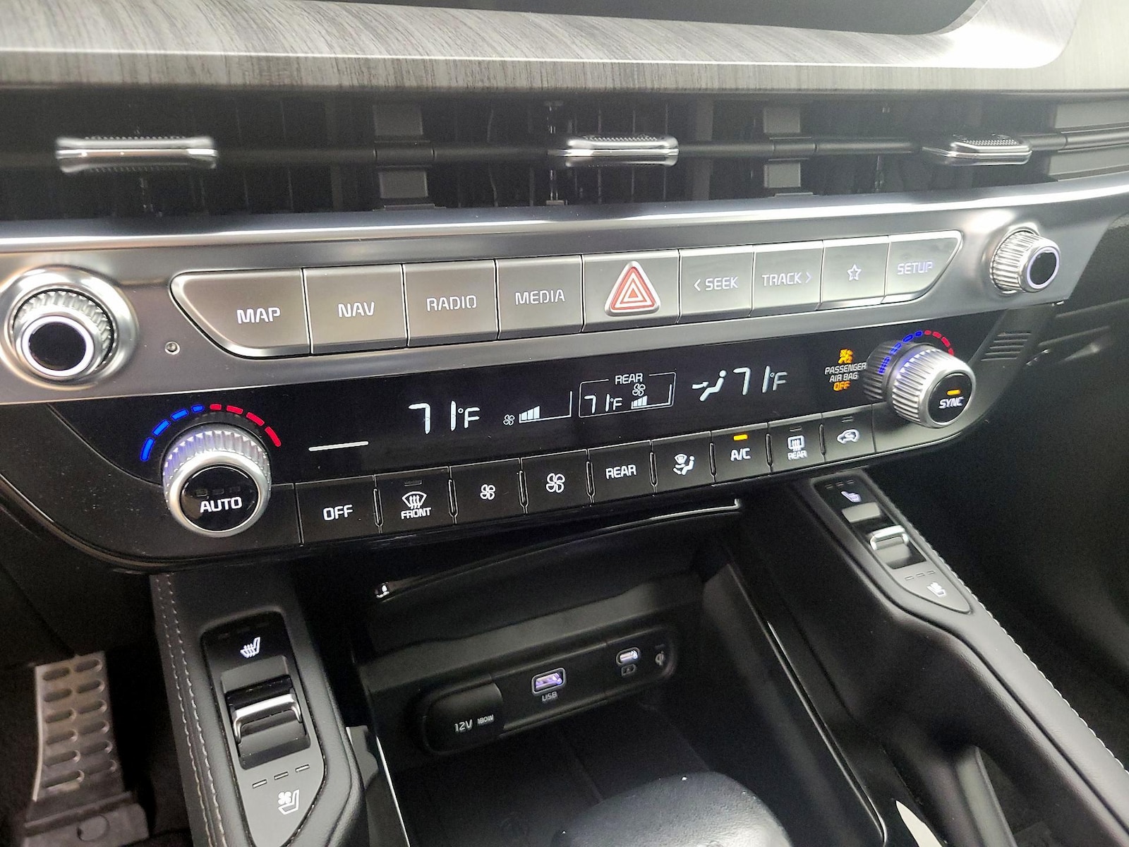 2024 Kia Telluride SX - Photo 18