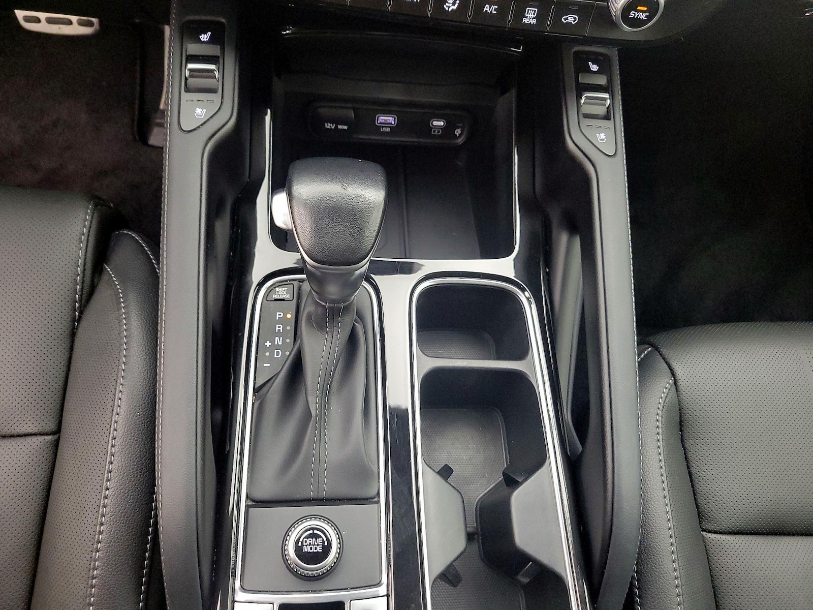 2024 Kia Telluride SX - Photo 19