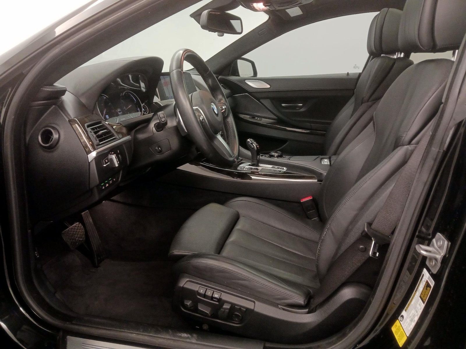 2016 BMW 6 Series 650i - Photo 12