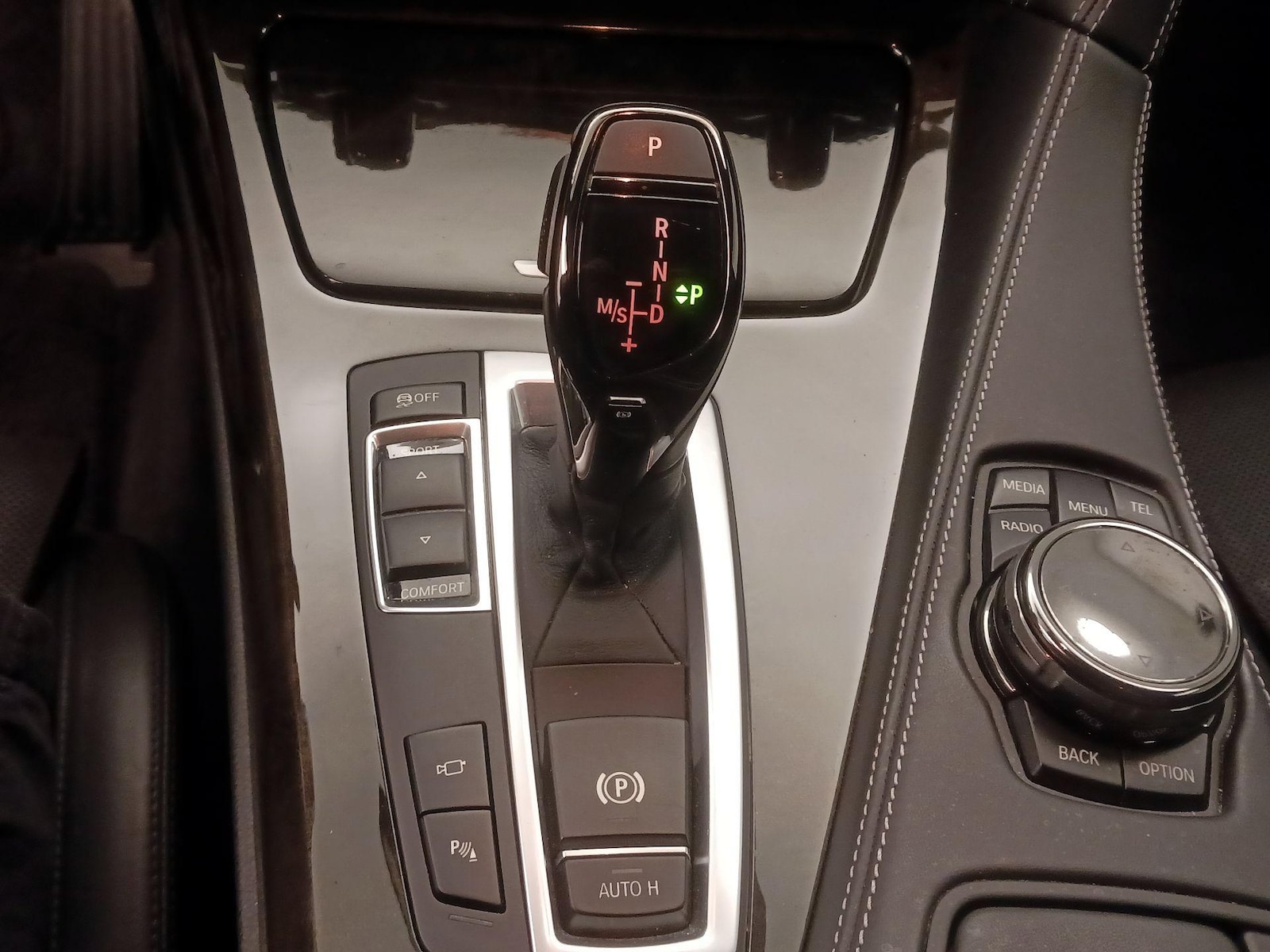 2016 BMW 6 Series 650i - Photo 19