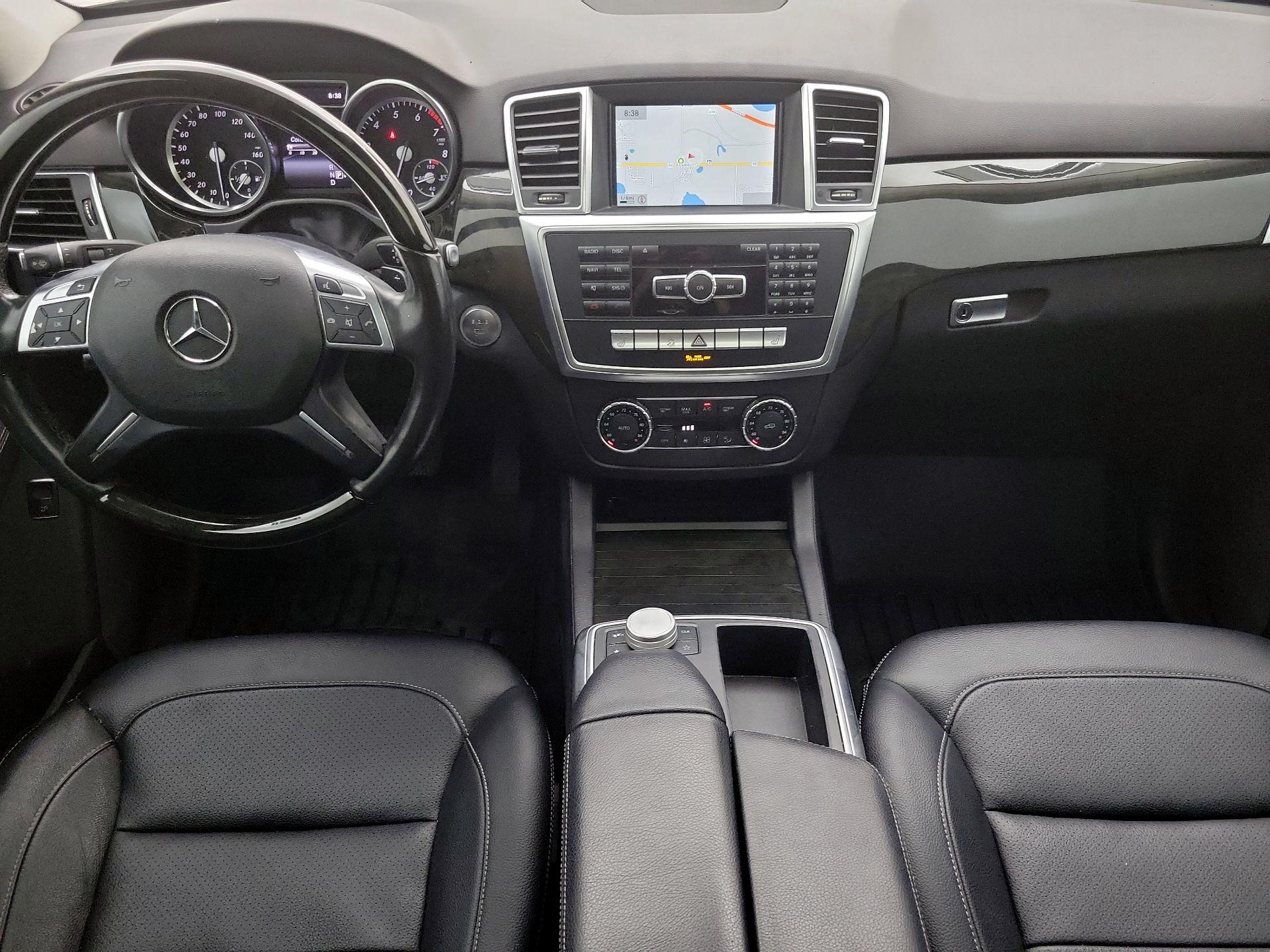 Thumbnail: 2015 Mercedes-Benz M-Class - 9