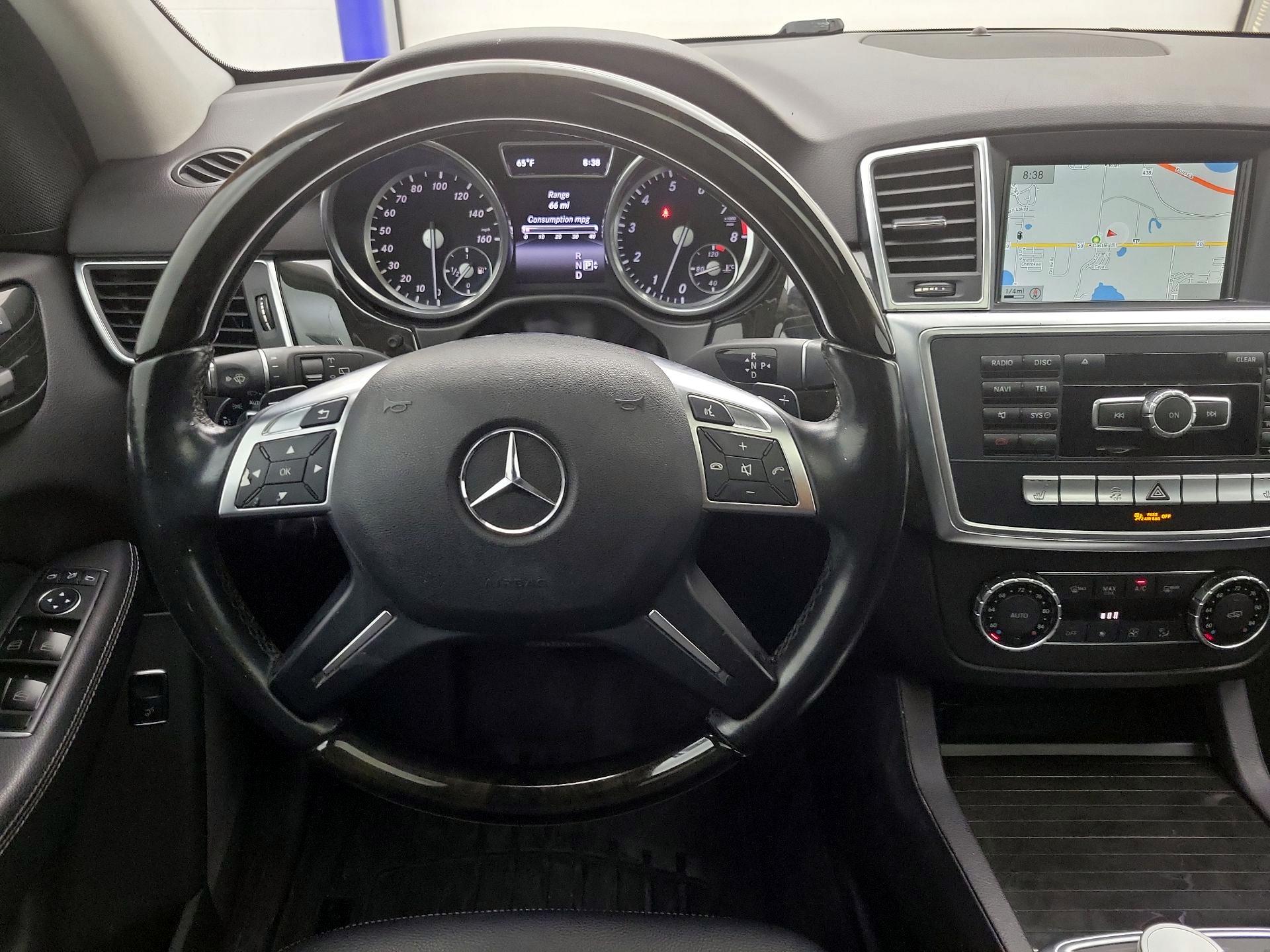 Thumbnail: 2015 Mercedes-Benz M-Class - 10