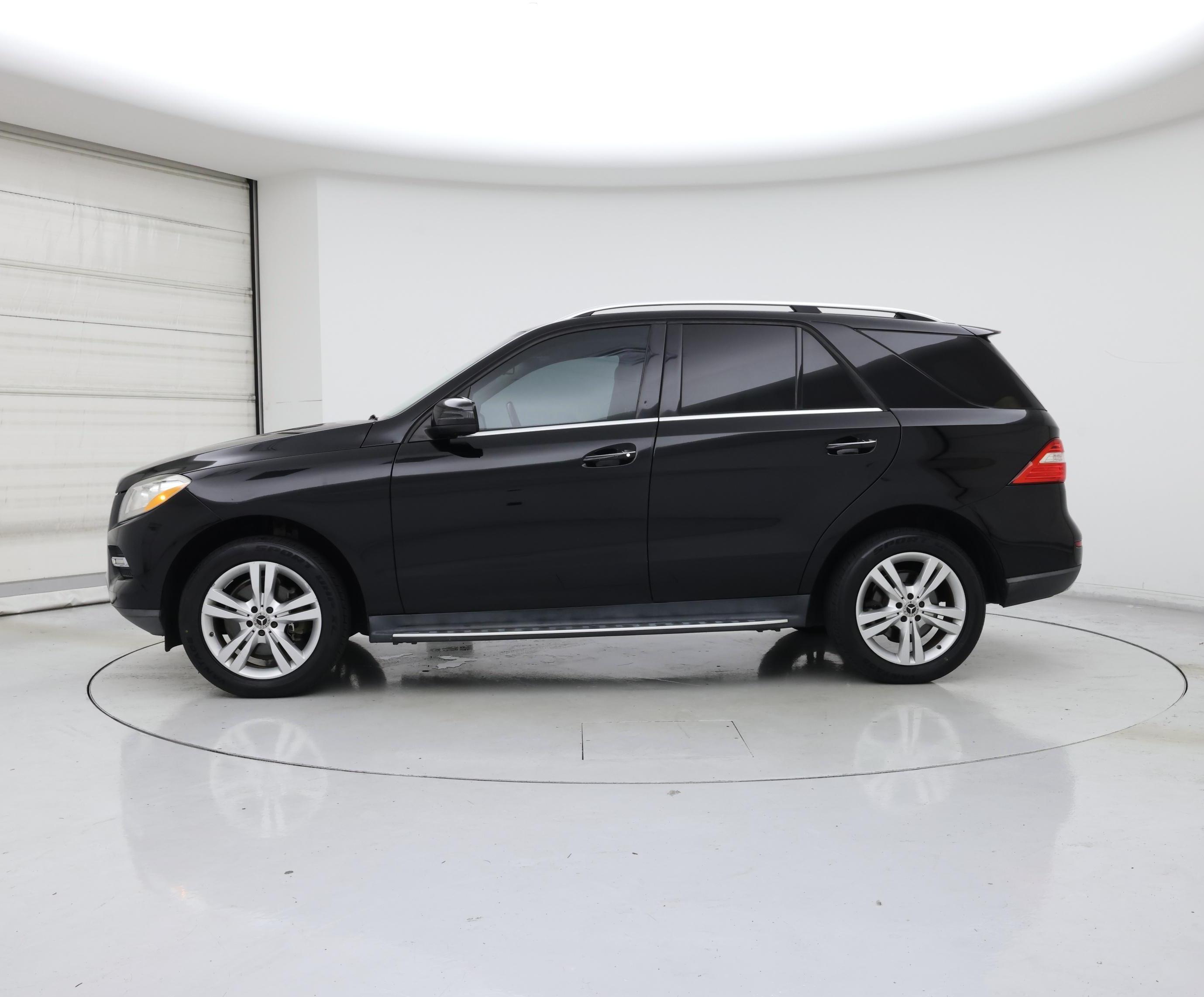 Thumbnail: 2015 Mercedes-Benz M-Class - 3
