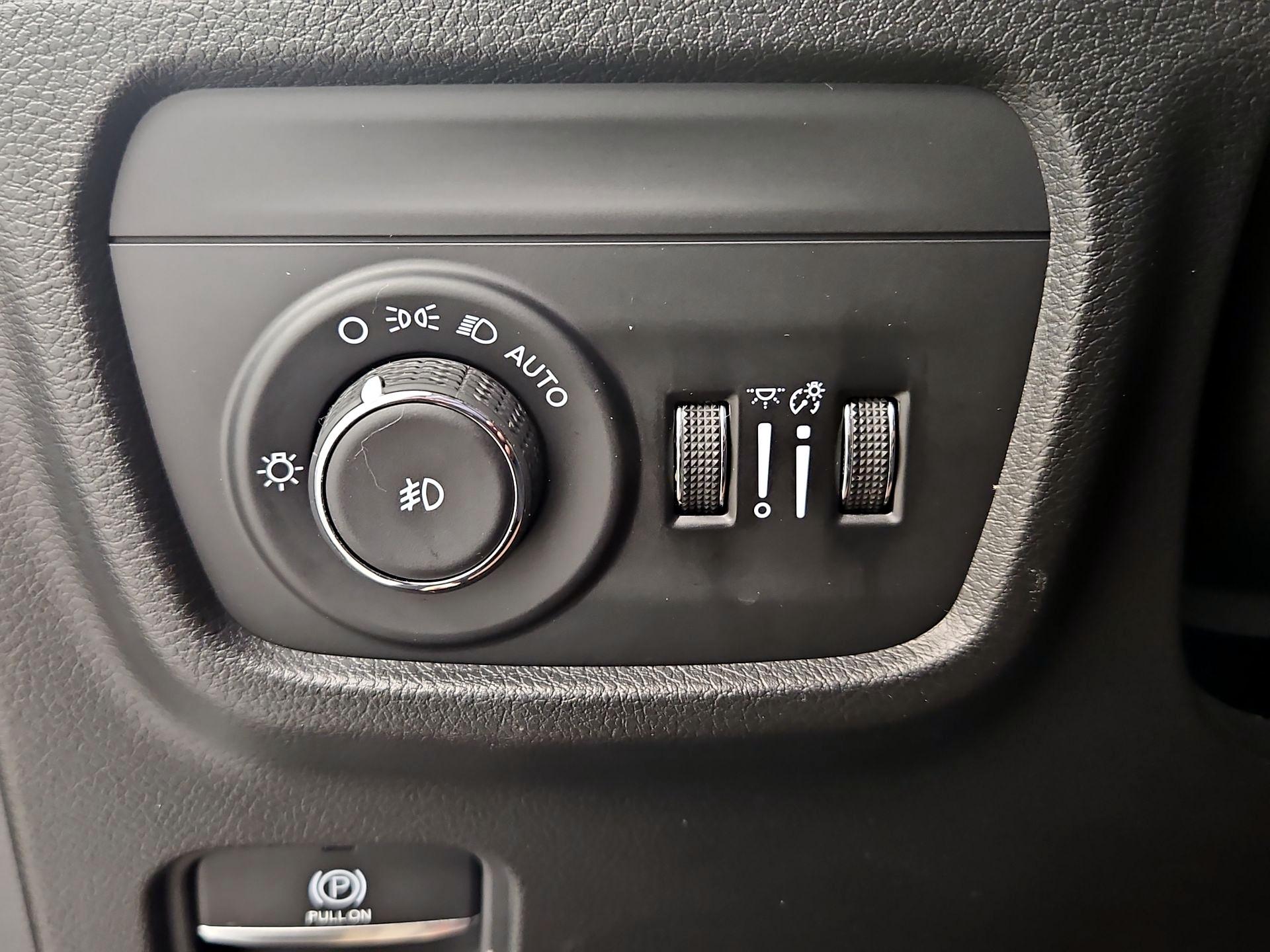 Thumbnail: 2024 Jeep Grand Cherokee - 13