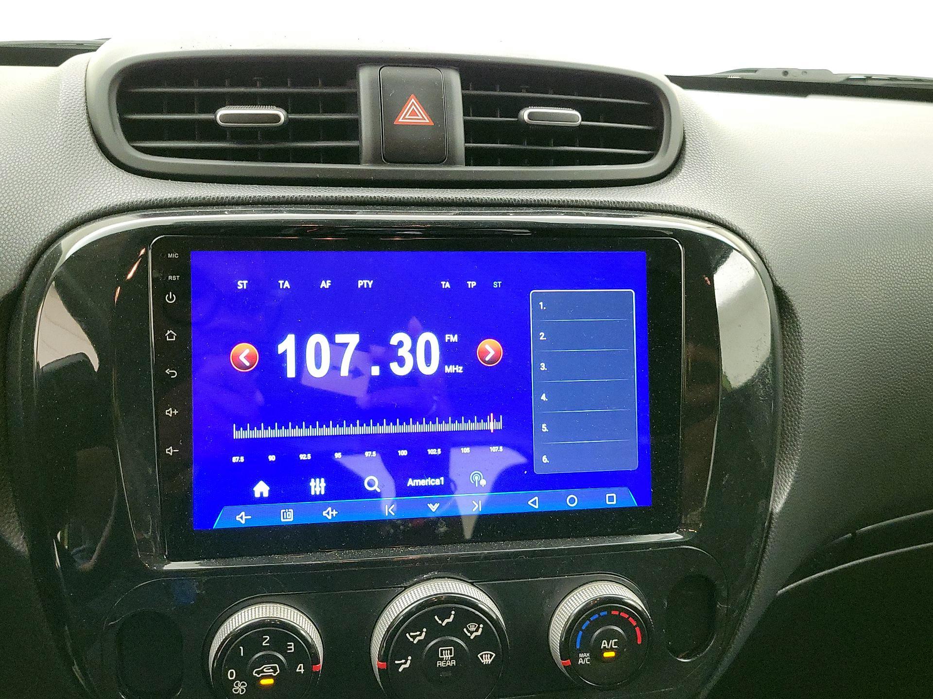 Thumbnail: 2014 Kia Soul - 14