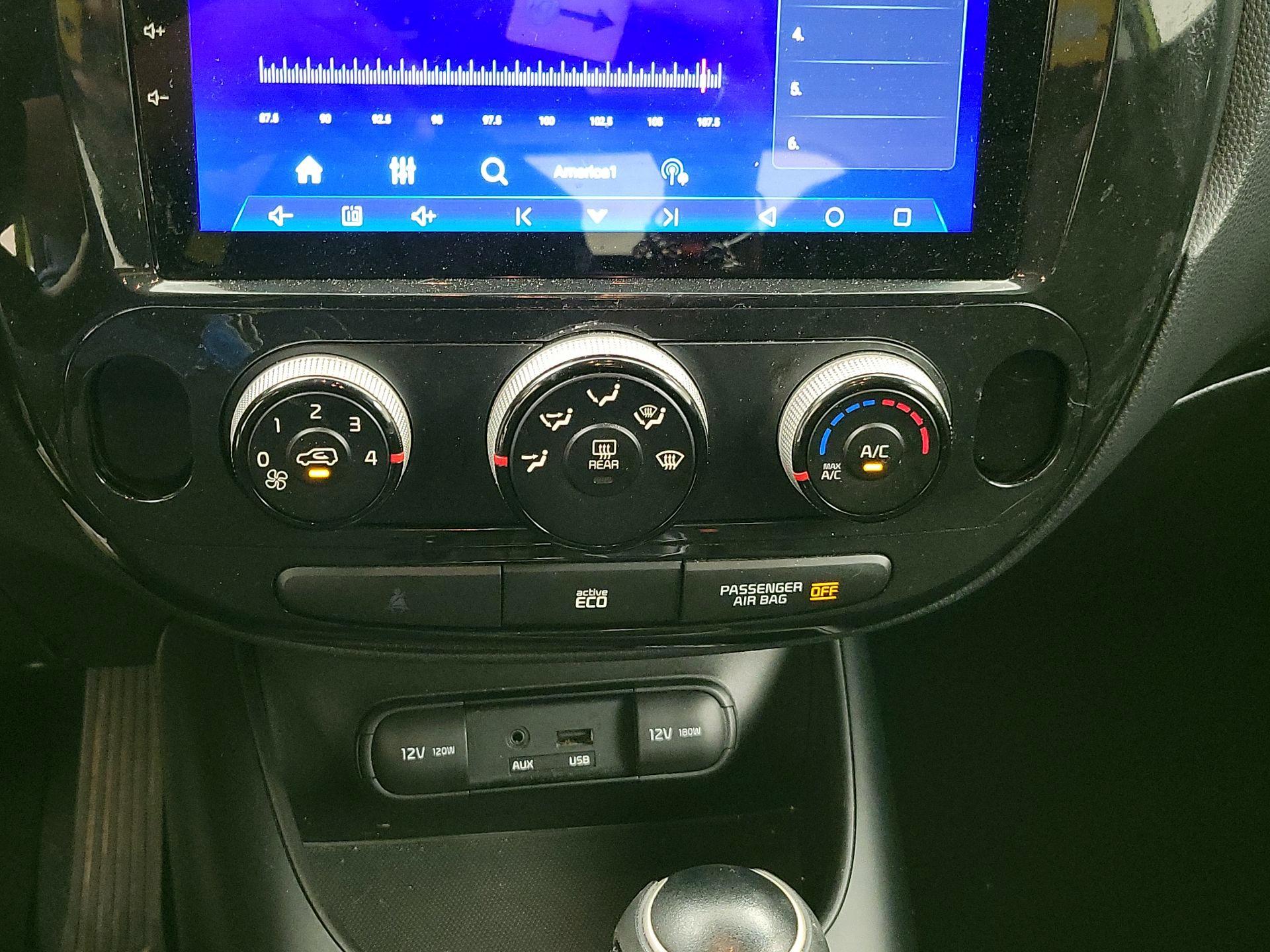 Thumbnail: 2014 Kia Soul - 15