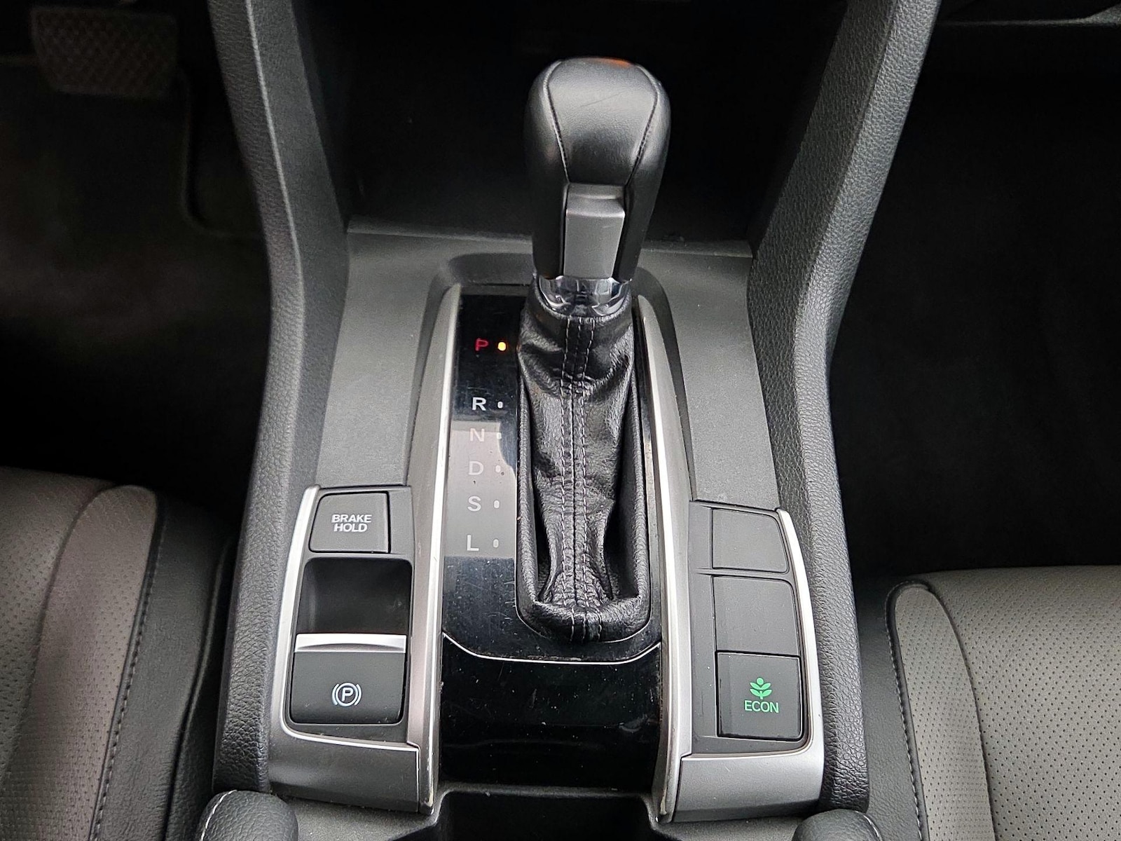 2018 Honda Civic Touring - Photo 19