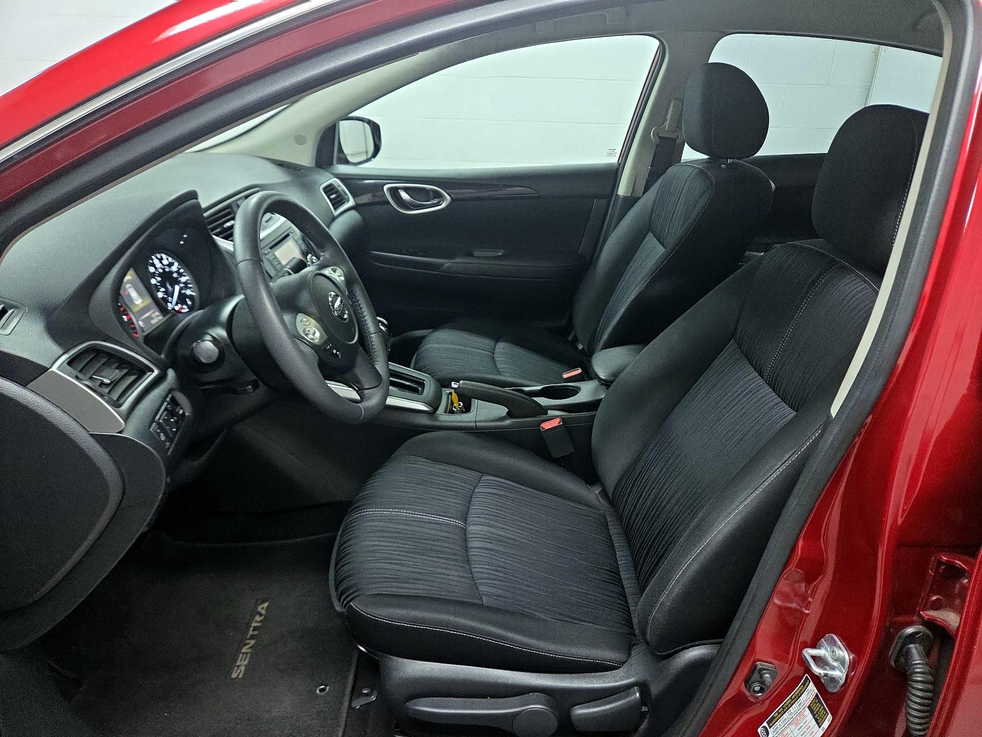 Thumbnail: 2017 Nissan Sentra - 11