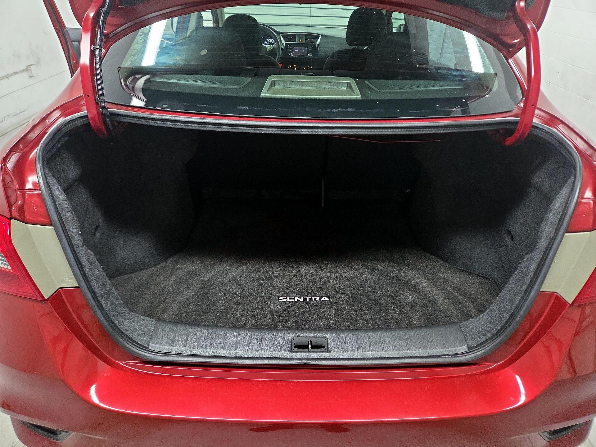 Thumbnail: 2017 Nissan Sentra - 20