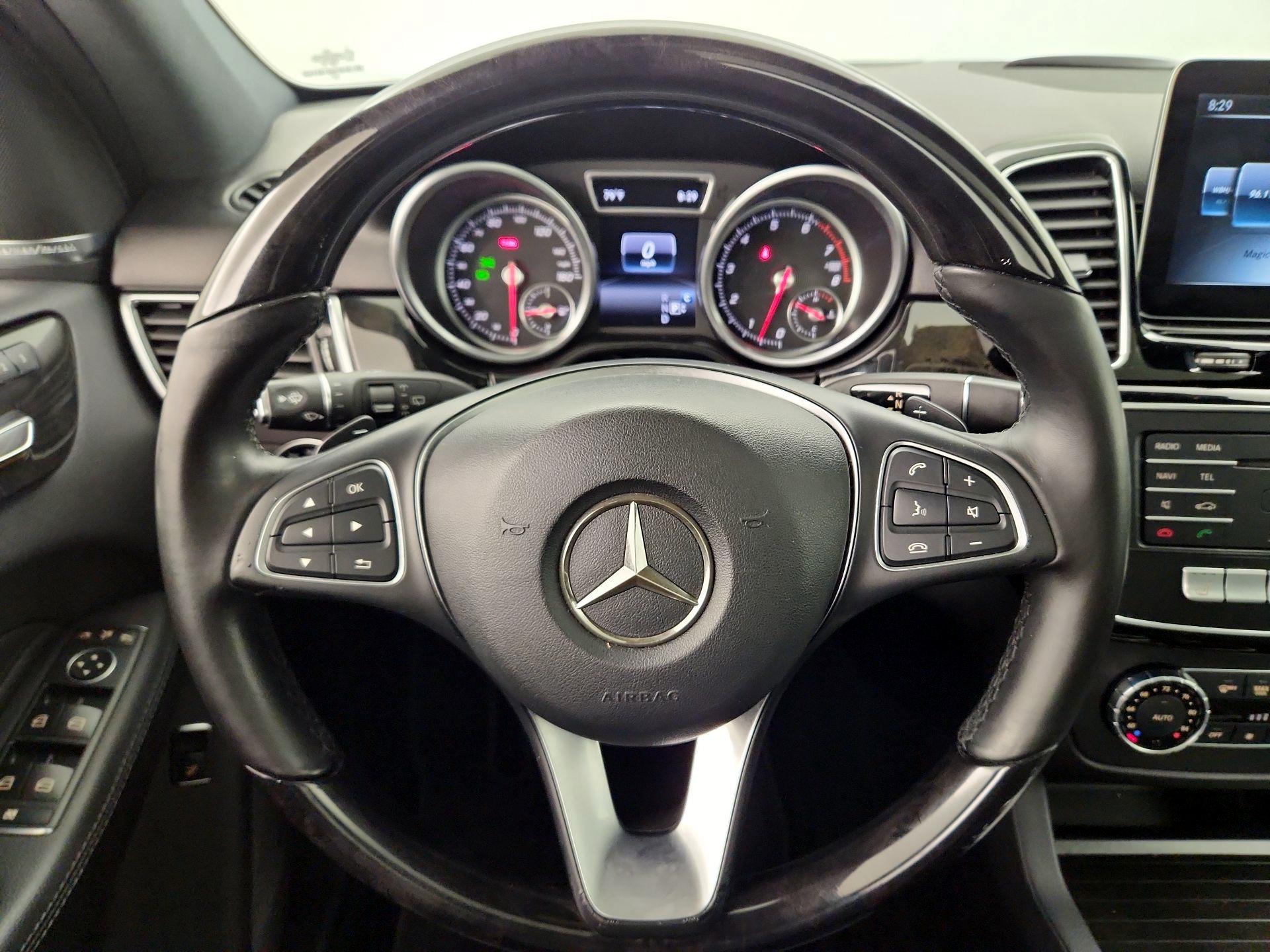 Thumbnail: 2017 Mercedes-Benz GLE - 10