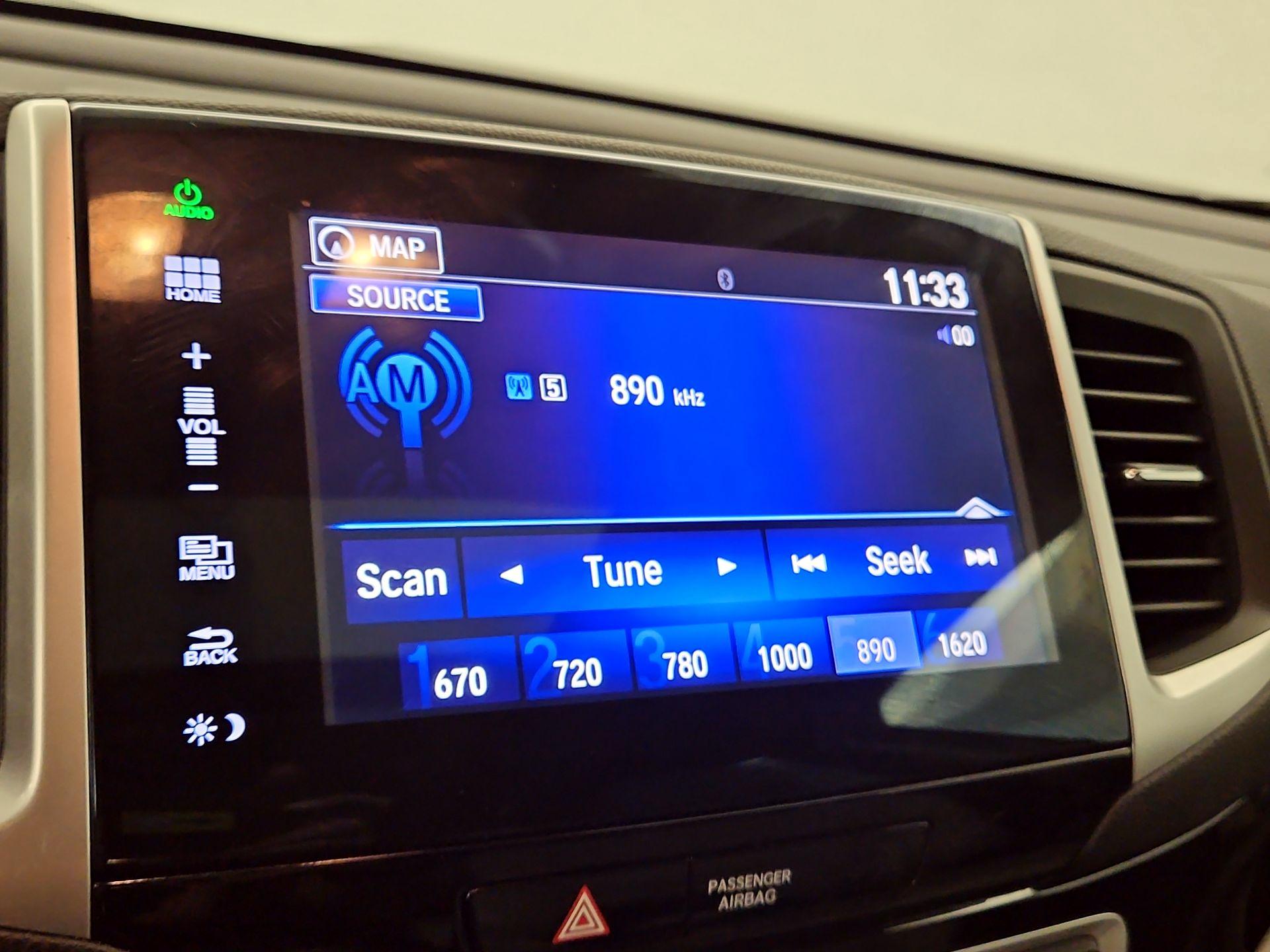 Thumbnail: 2016 Honda Pilot - 13