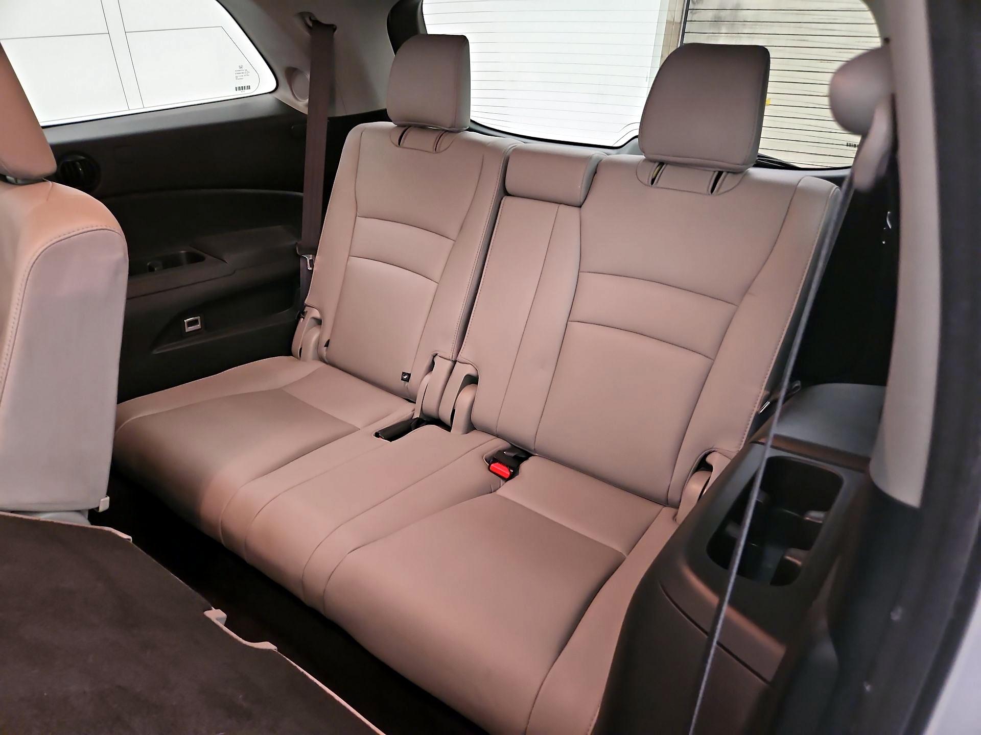 Thumbnail: 2016 Honda Pilot - 19
