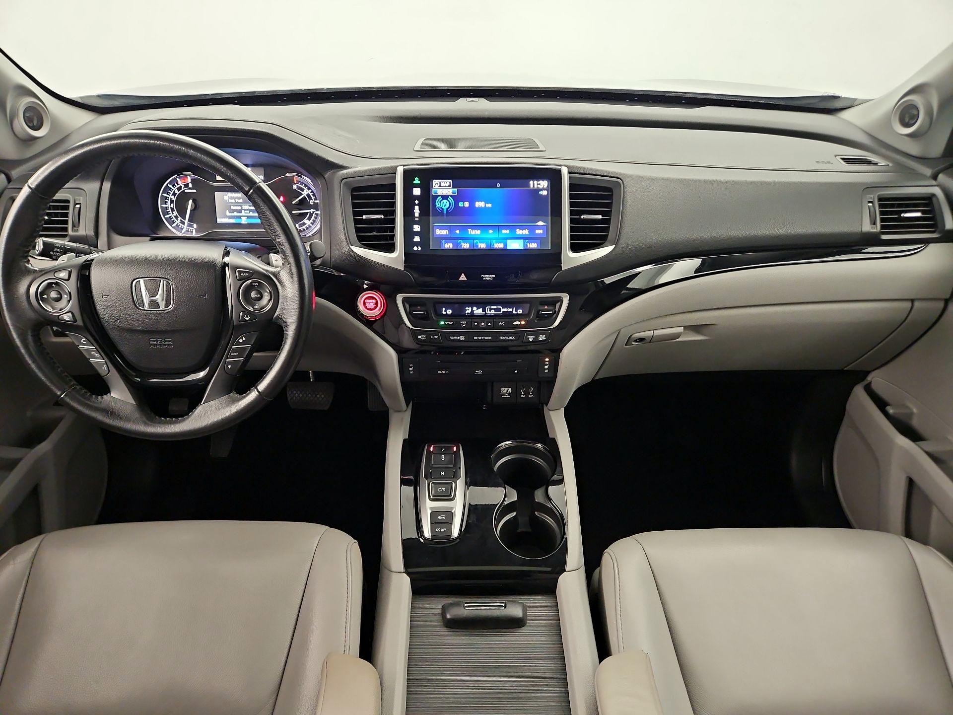 Thumbnail: 2016 Honda Pilot - 8