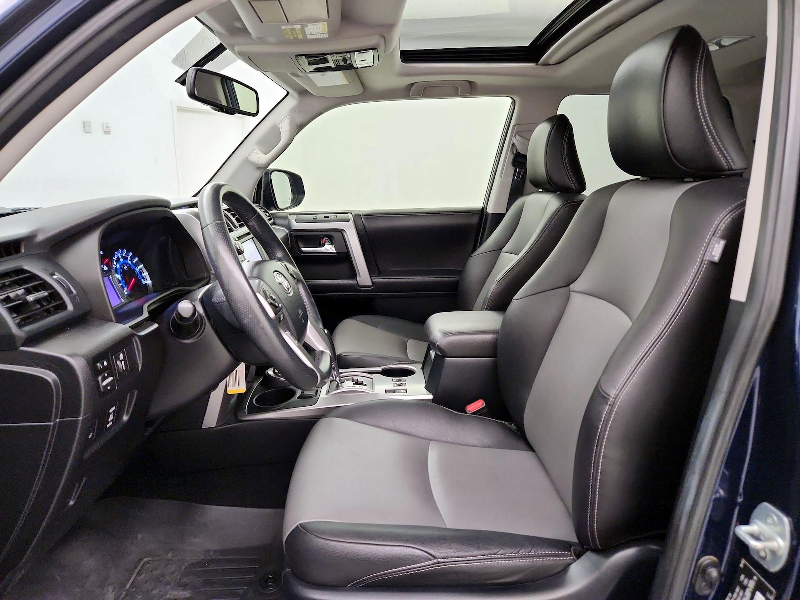 2016 Toyota 4Runner SR5 Premium - Photo 12