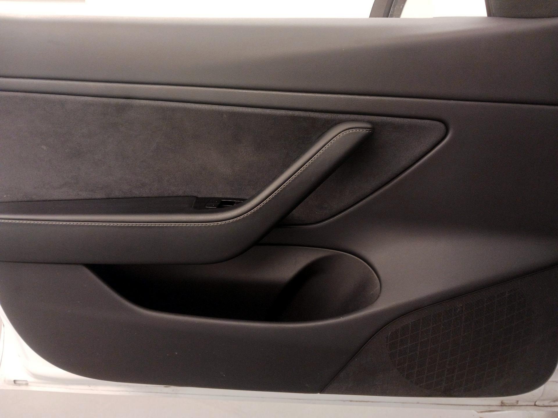 Thumbnail: 2019 Tesla Model 3 - 12