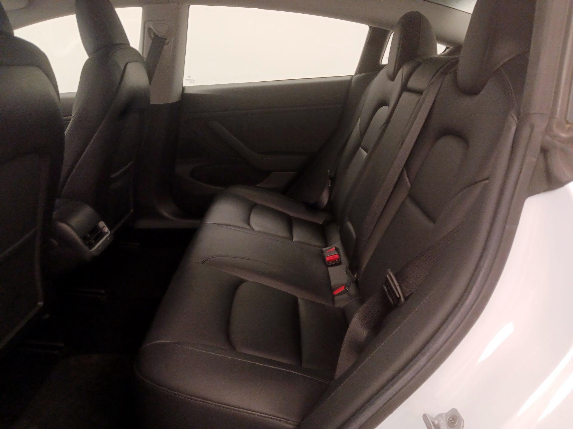 Thumbnail: 2019 Tesla Model 3 - 20