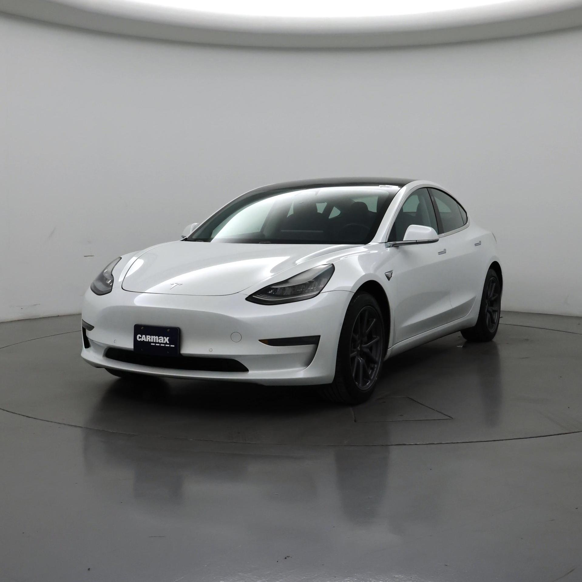 Thumbnail: 2019 Tesla Model 3 - 4