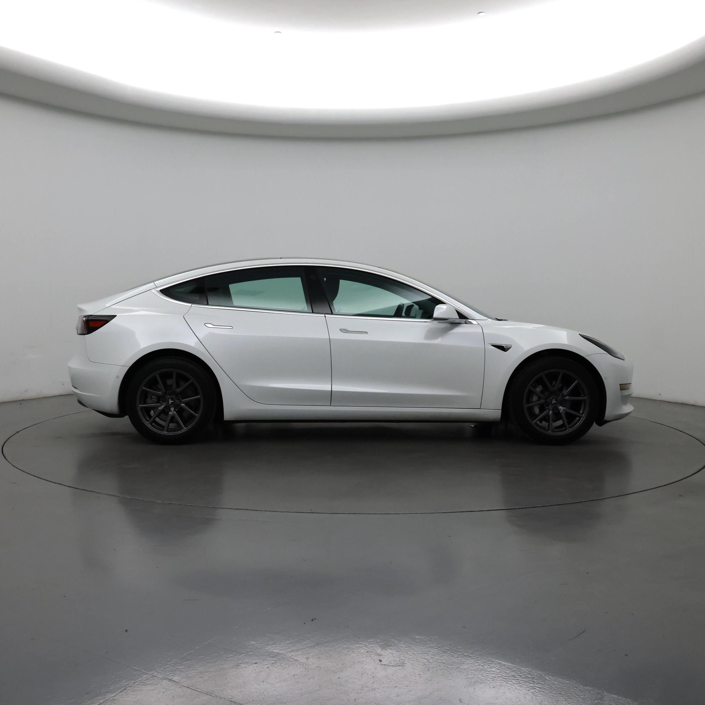 Thumbnail: 2019 Tesla Model 3 - 7