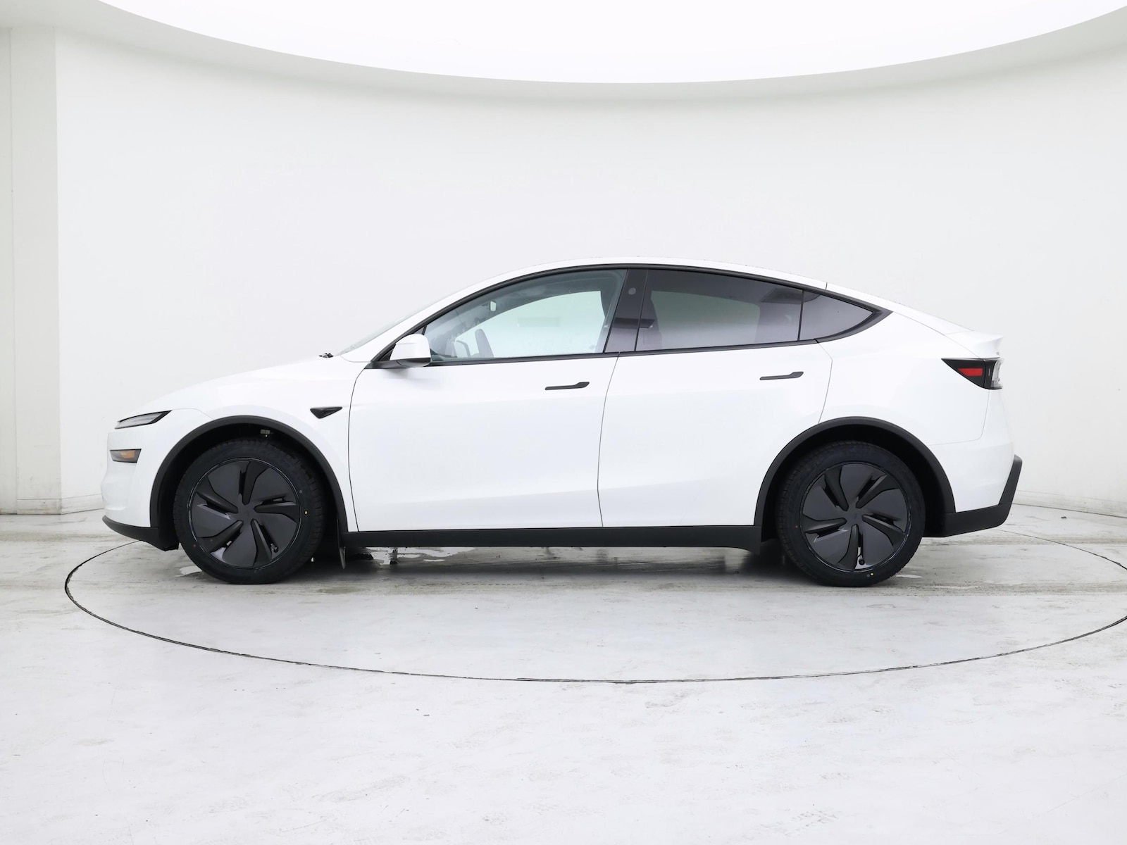 2026 Tesla Model Y Long Range - Photo 4