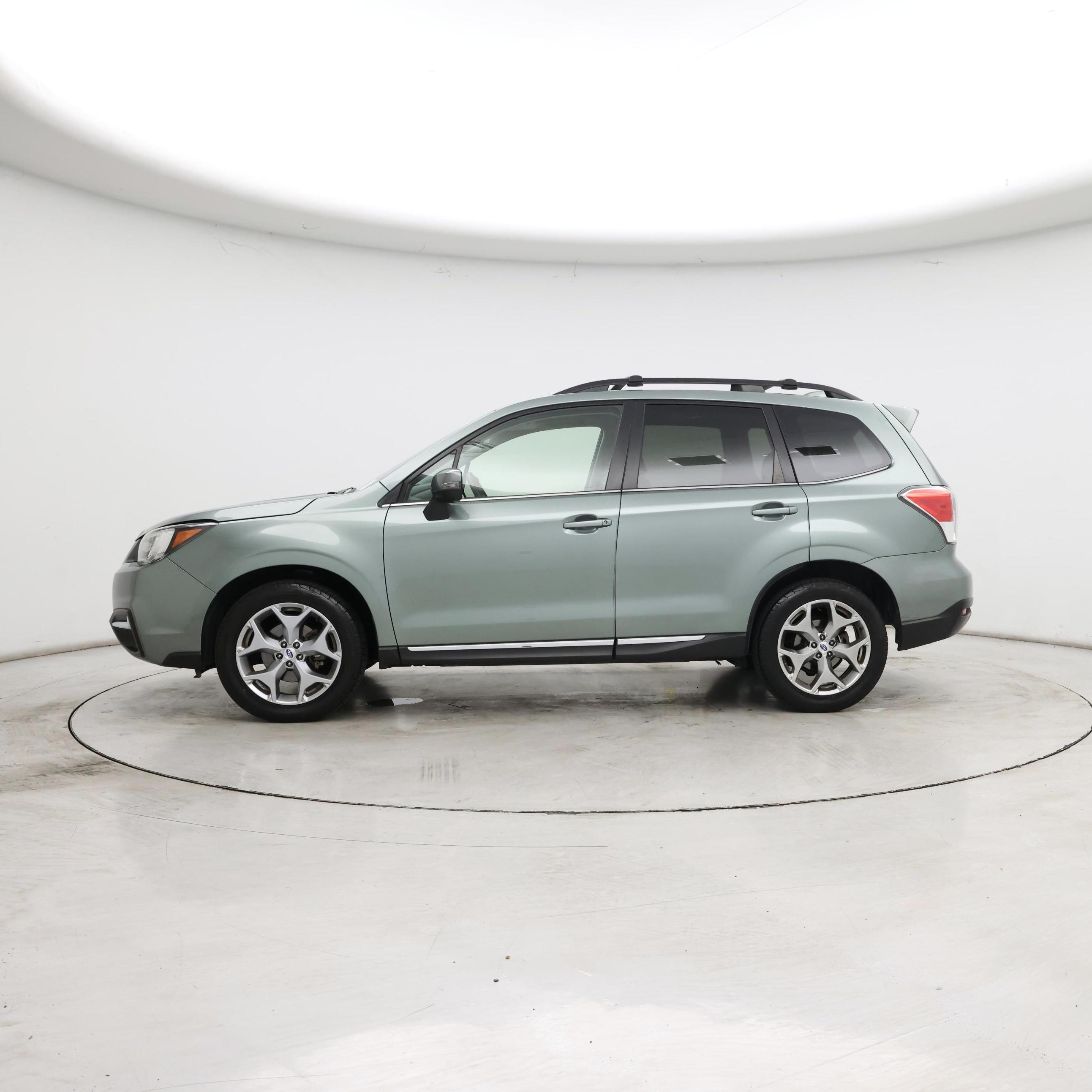 Thumbnail: 2017 Subaru Forester - 3