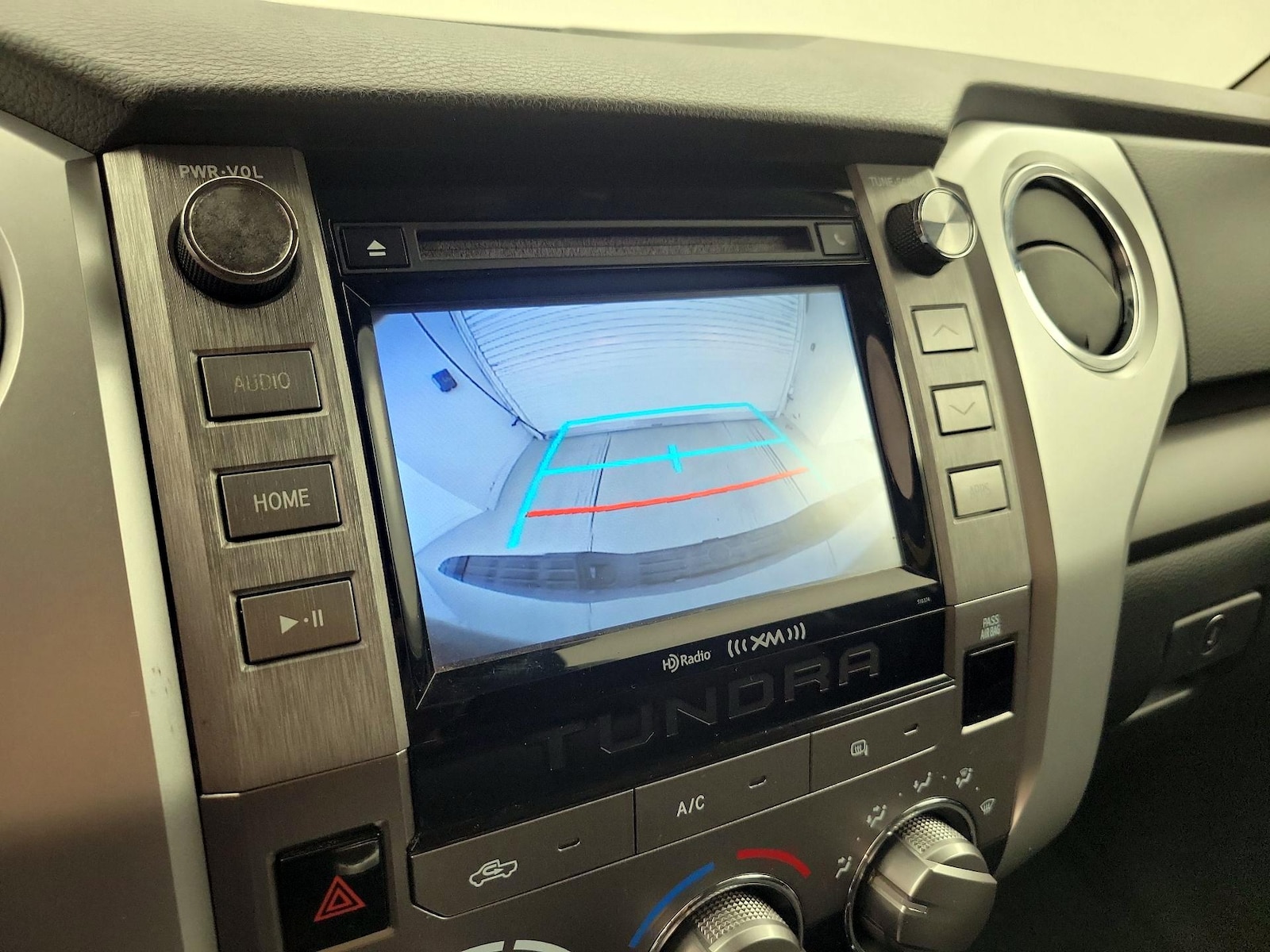 2019 Toyota Tundra SR5 - Photo 15
