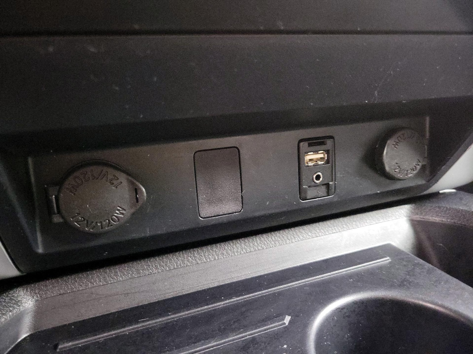 2019 Toyota Tundra SR5 - Photo 19