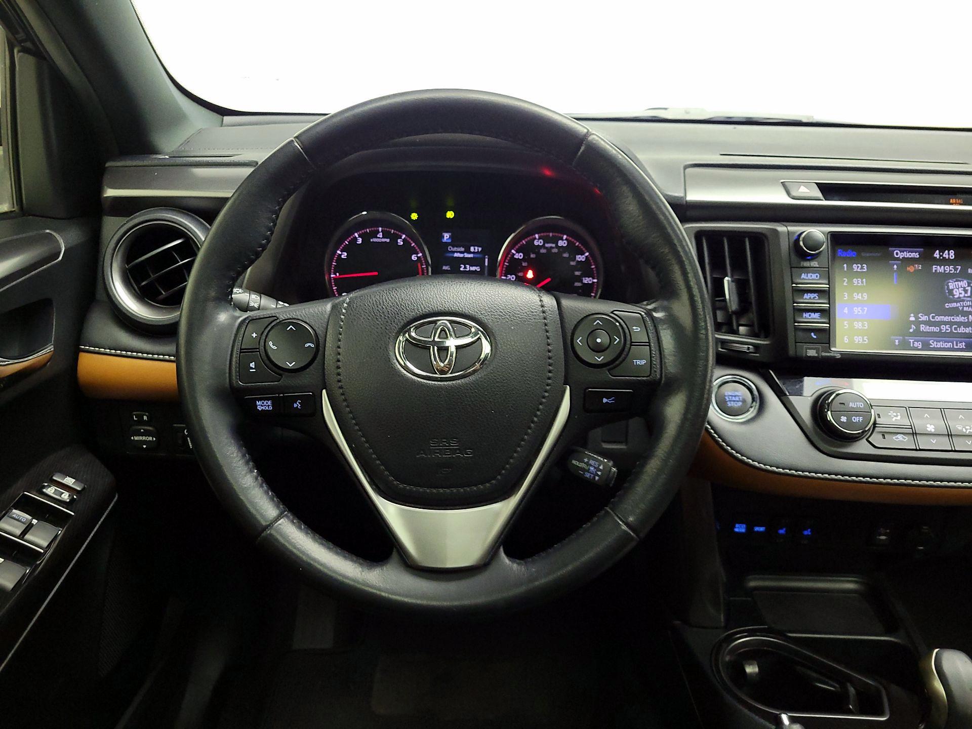 Thumbnail: 2017 Toyota RAV4 - 10