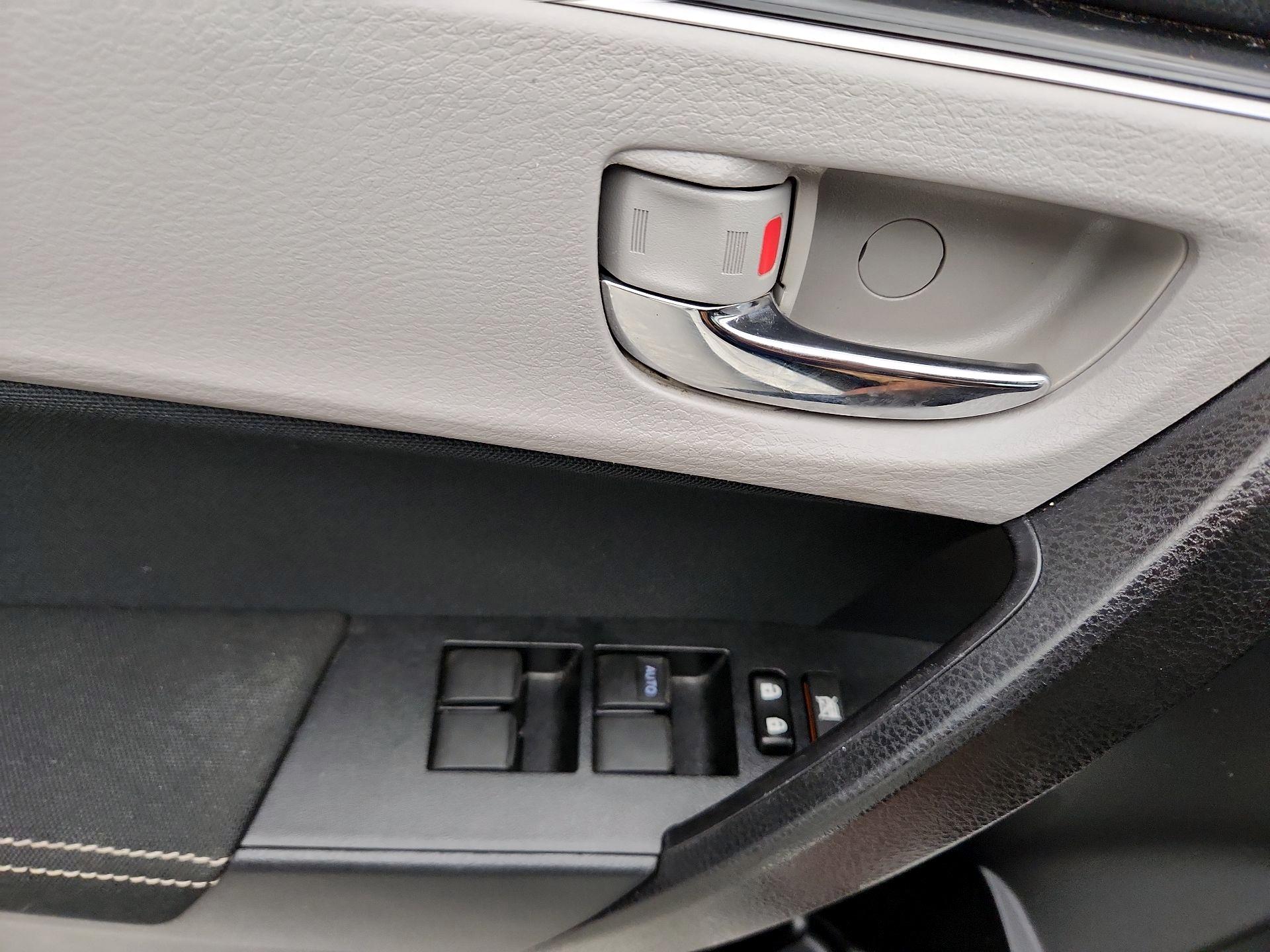 Thumbnail: 2019 Toyota Corolla - 12
