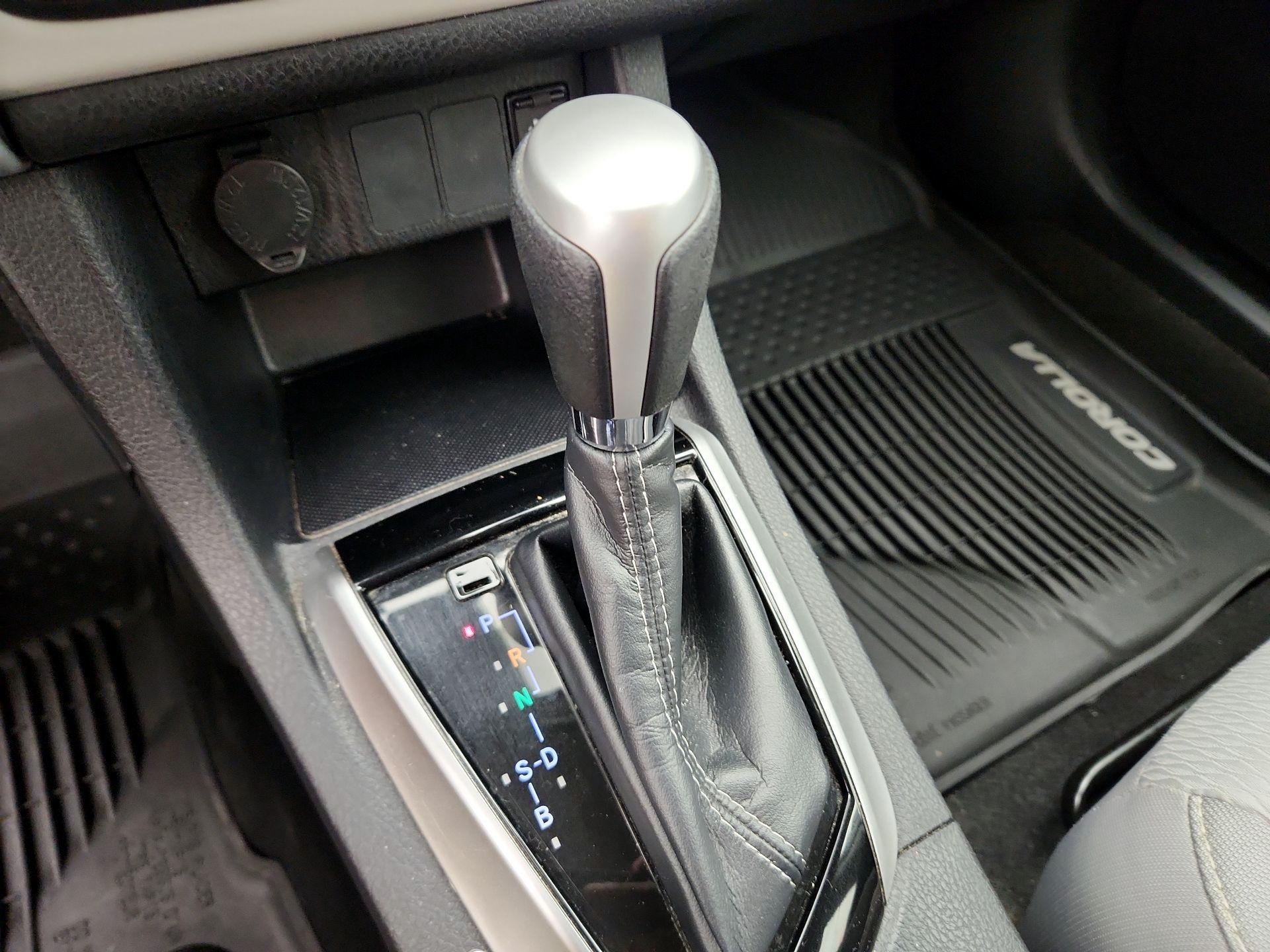 Thumbnail: 2019 Toyota Corolla - 17