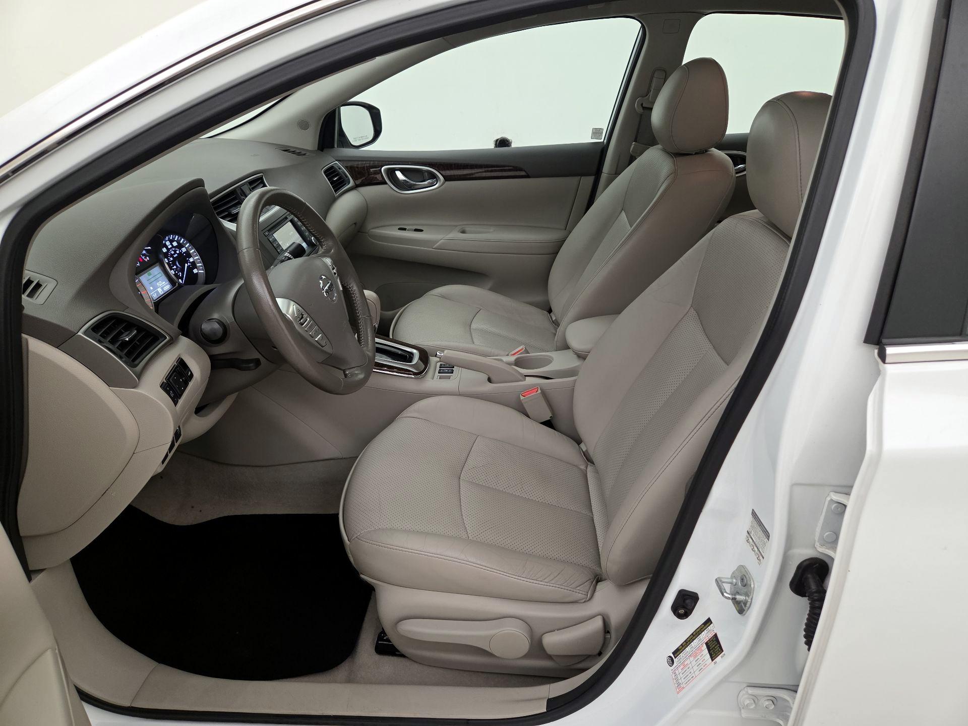 Thumbnail: 2014 Nissan Sentra - 11