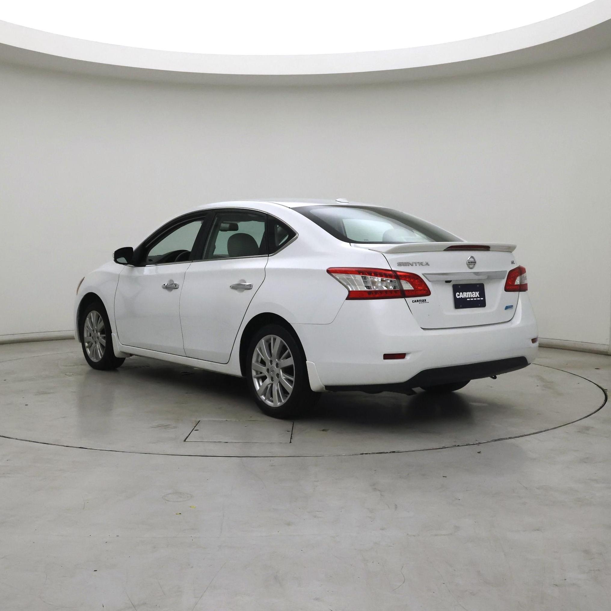 Thumbnail: 2014 Nissan Sentra - 2