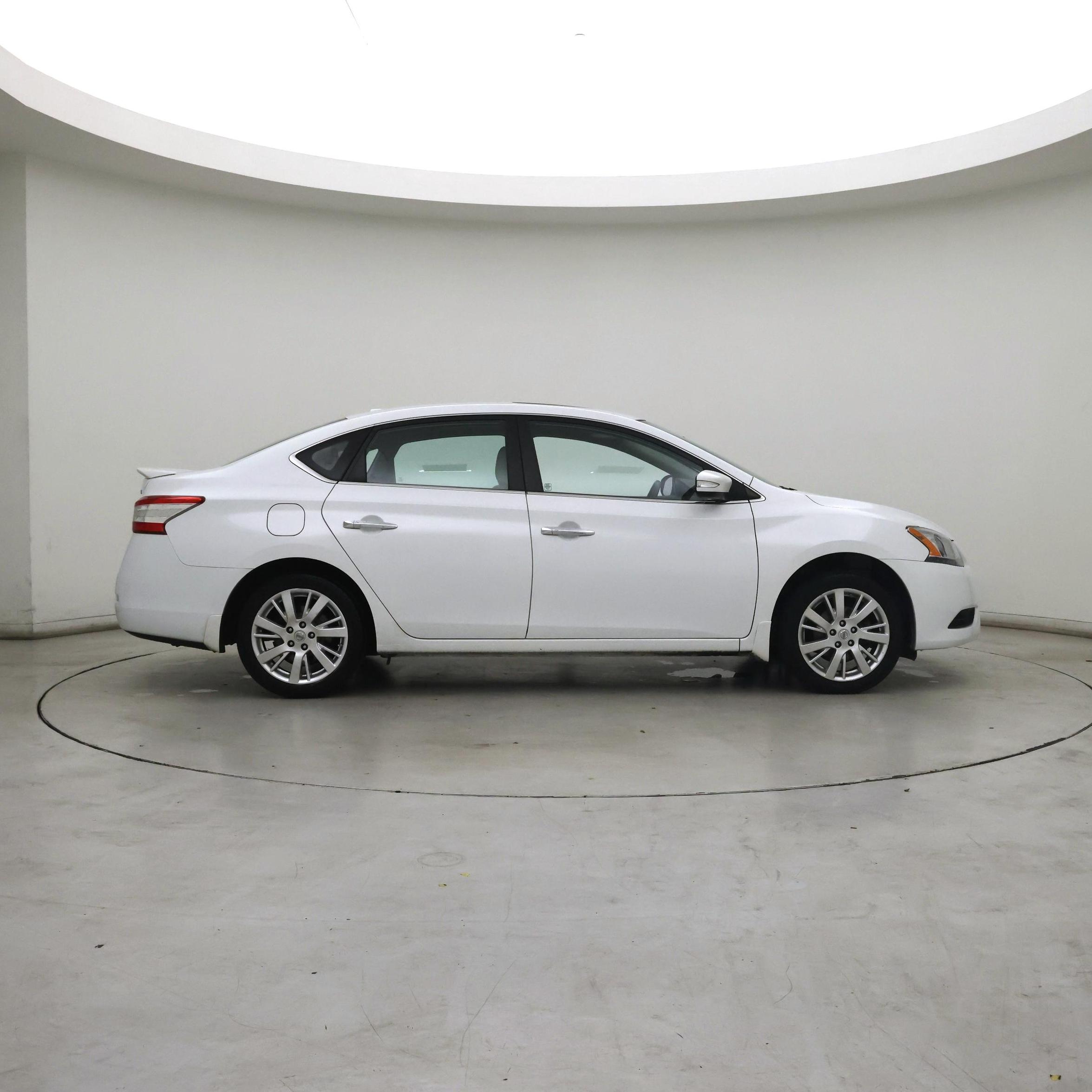 Thumbnail: 2014 Nissan Sentra - 7