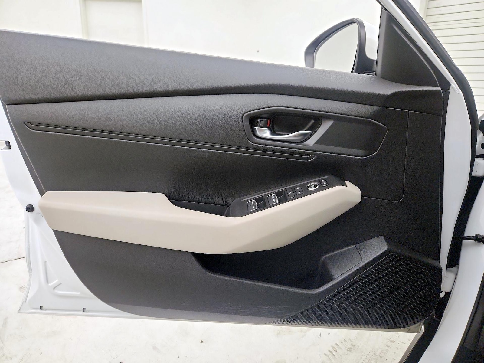 2023 Honda Accord LX - Photo 13