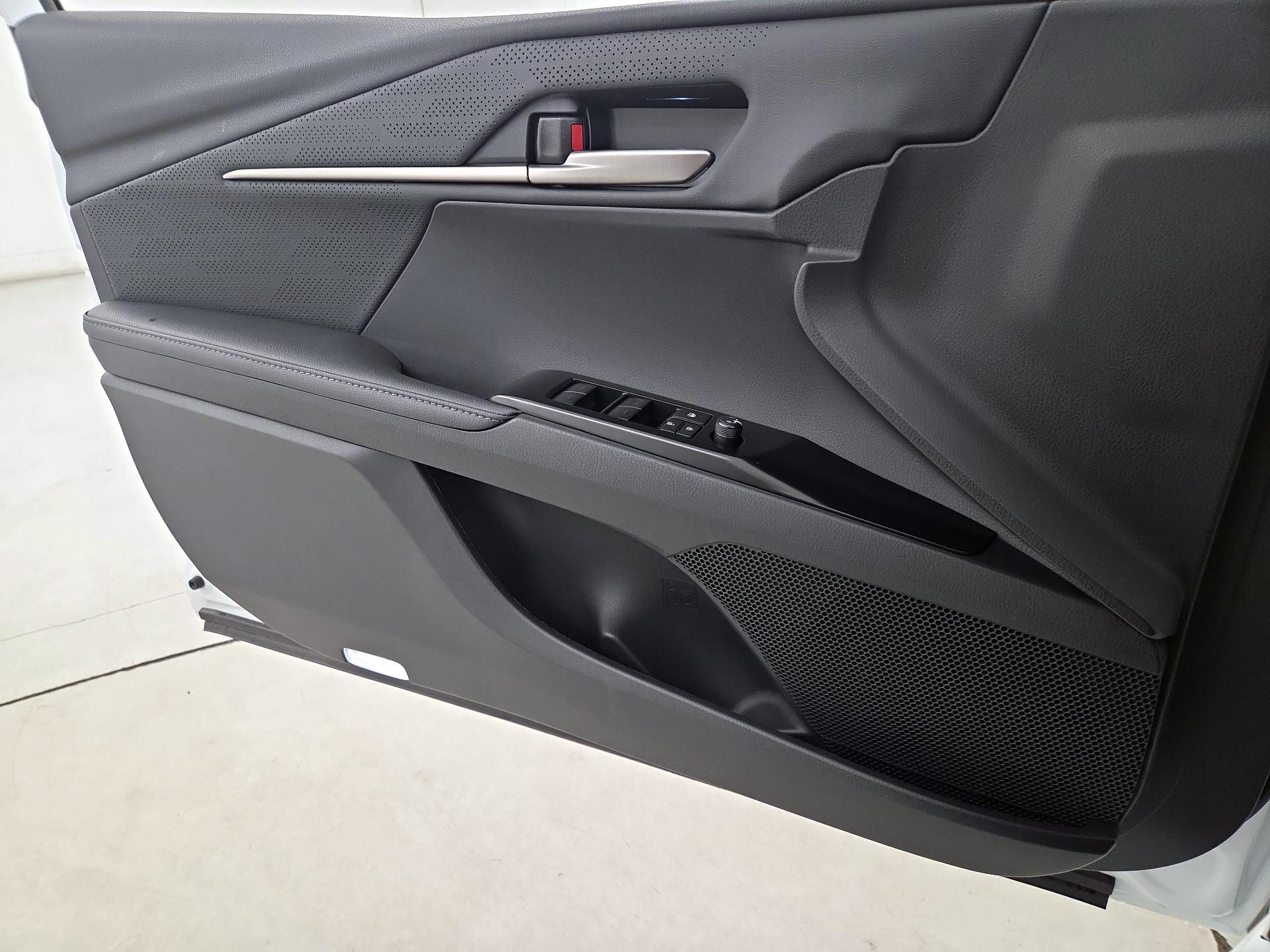 Thumbnail: 2026 Toyota Camry - 12