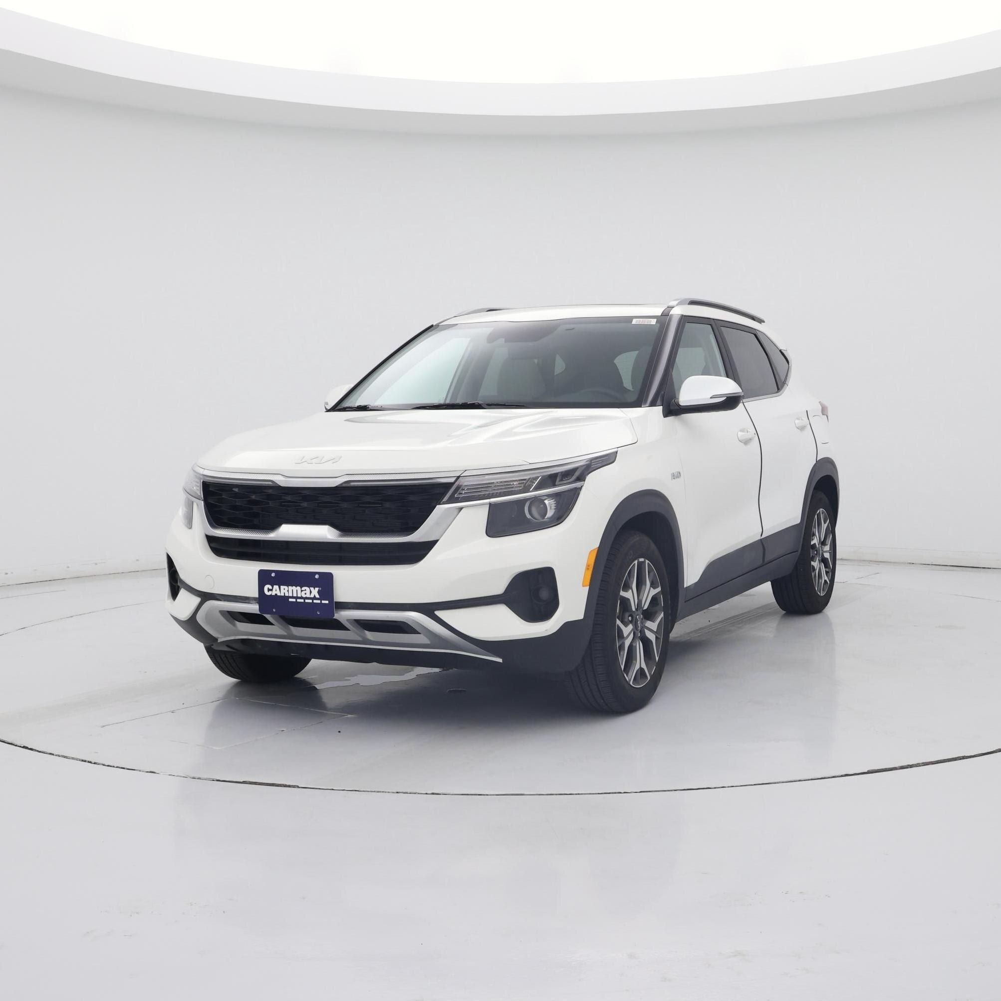 Thumbnail: 2022 Kia Seltos - 4