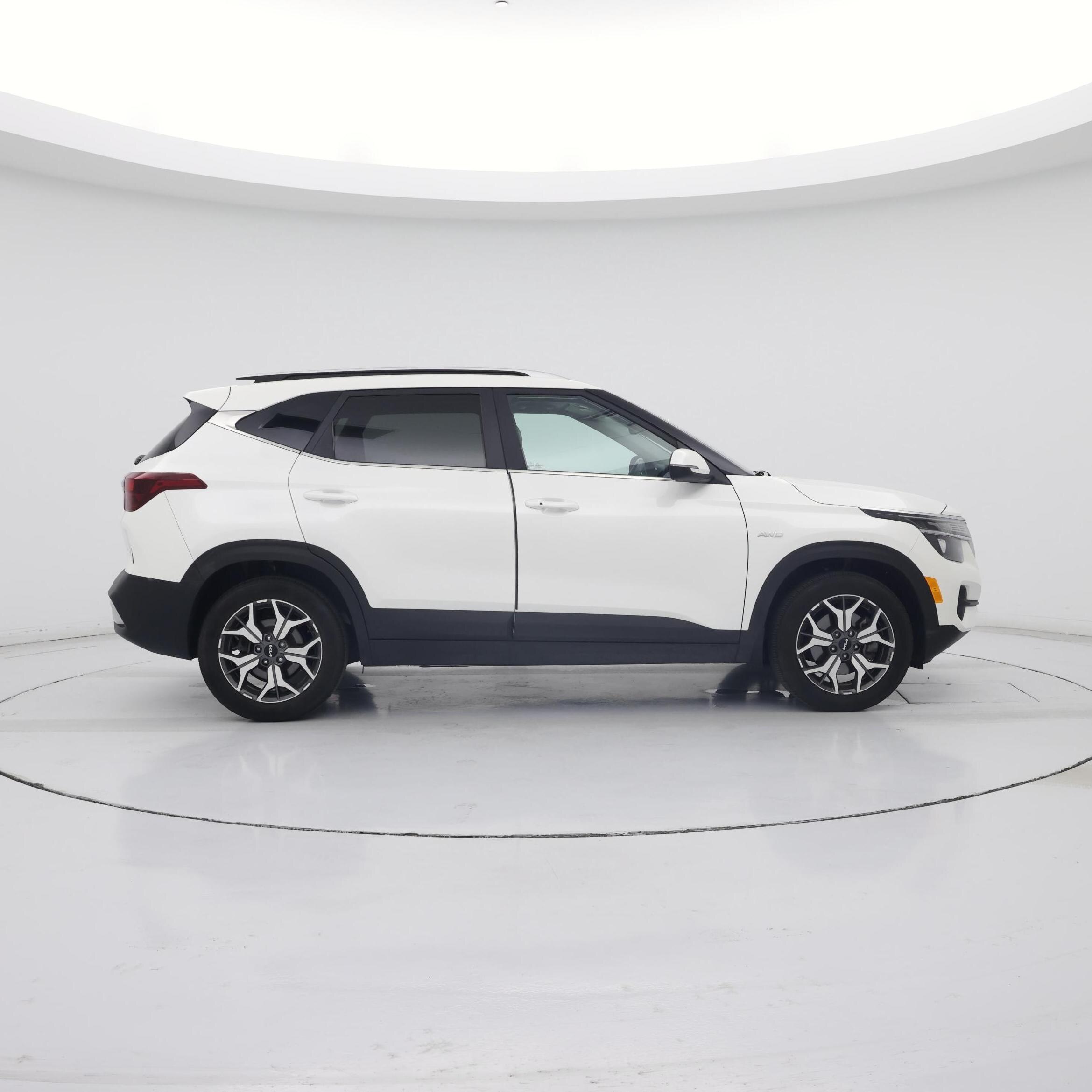 Thumbnail: 2022 Kia Seltos - 7