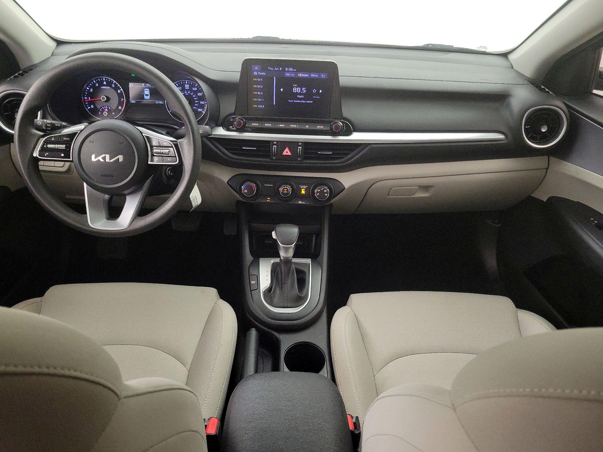 Thumbnail: 2022 Kia Forte - 9