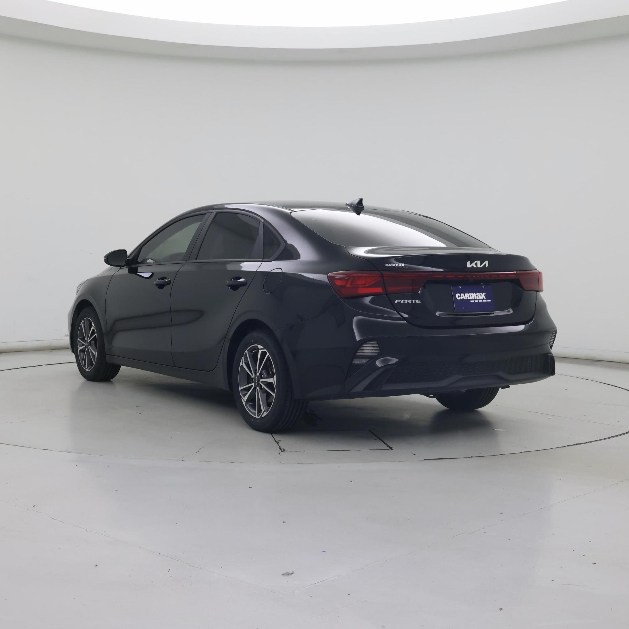 Thumbnail: 2022 Kia Forte - 2