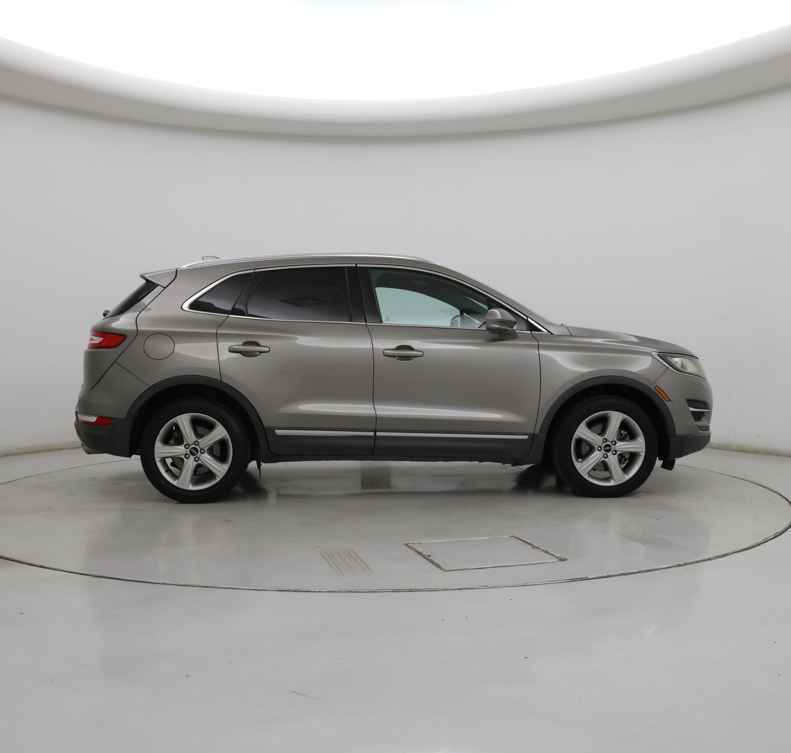 Thumbnail: 2017 Lincoln MKC - 7