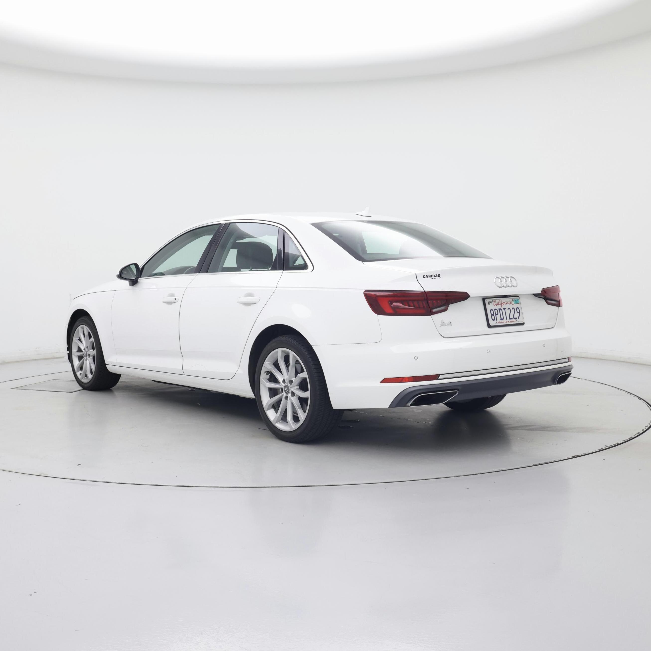 Thumbnail: 2019 Audi A4 - 2