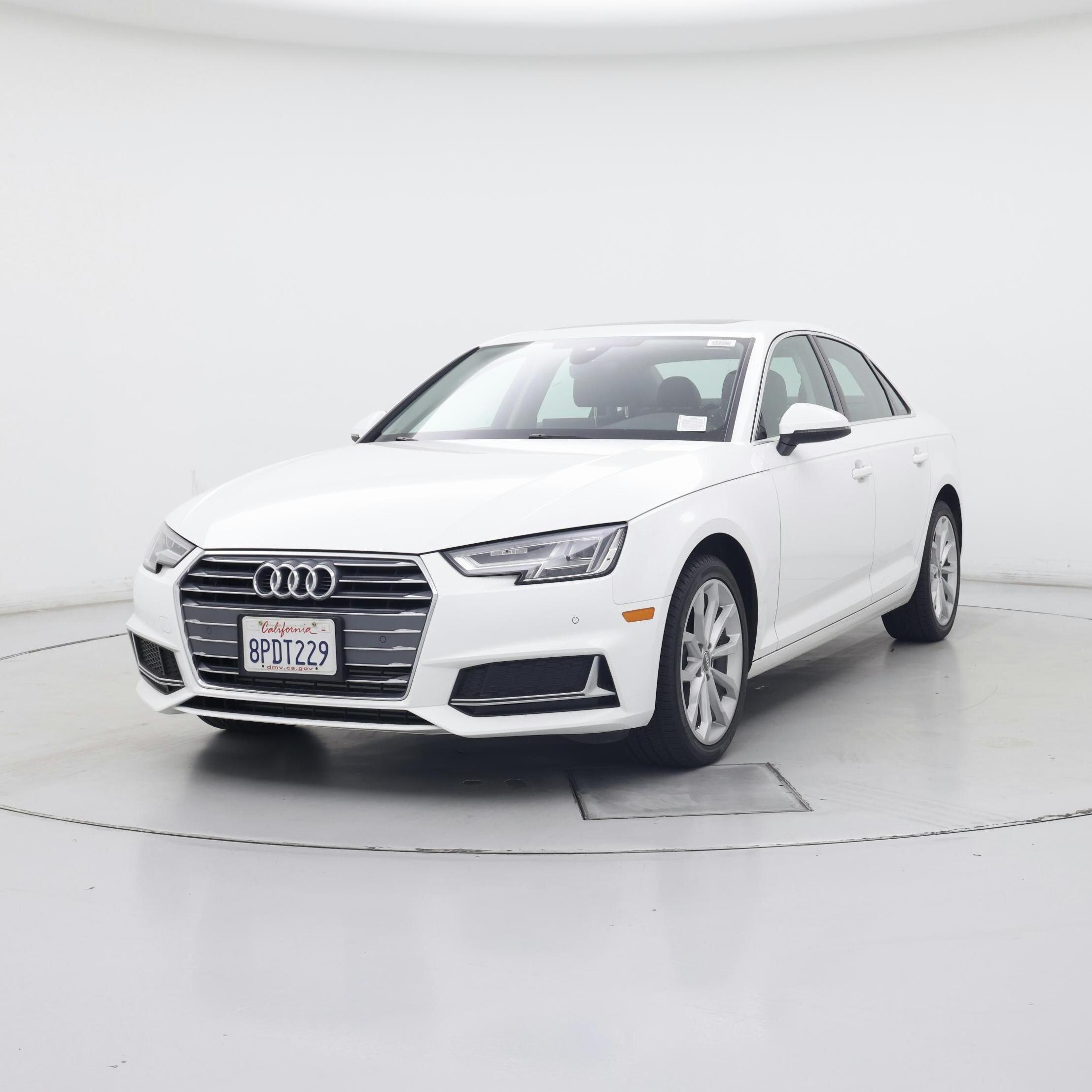 Thumbnail: 2019 Audi A4 - 4