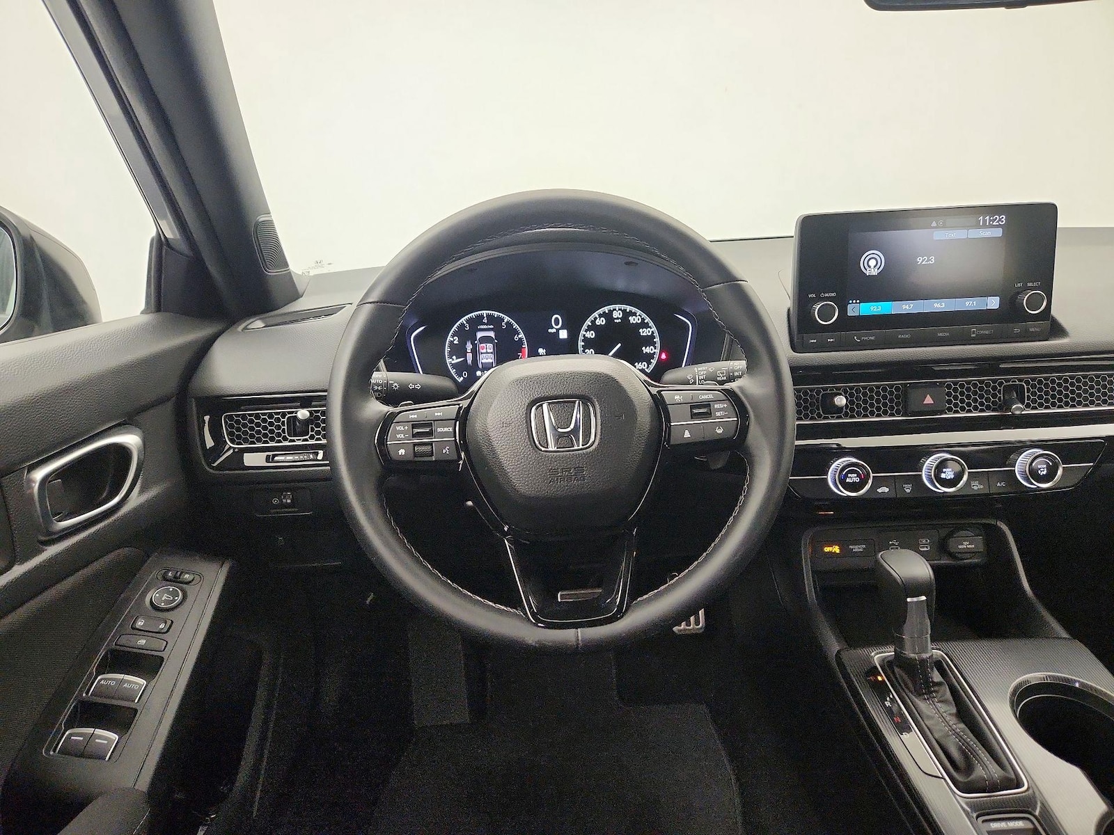 2025 Honda Civic Hatchback Sport - Photo 11