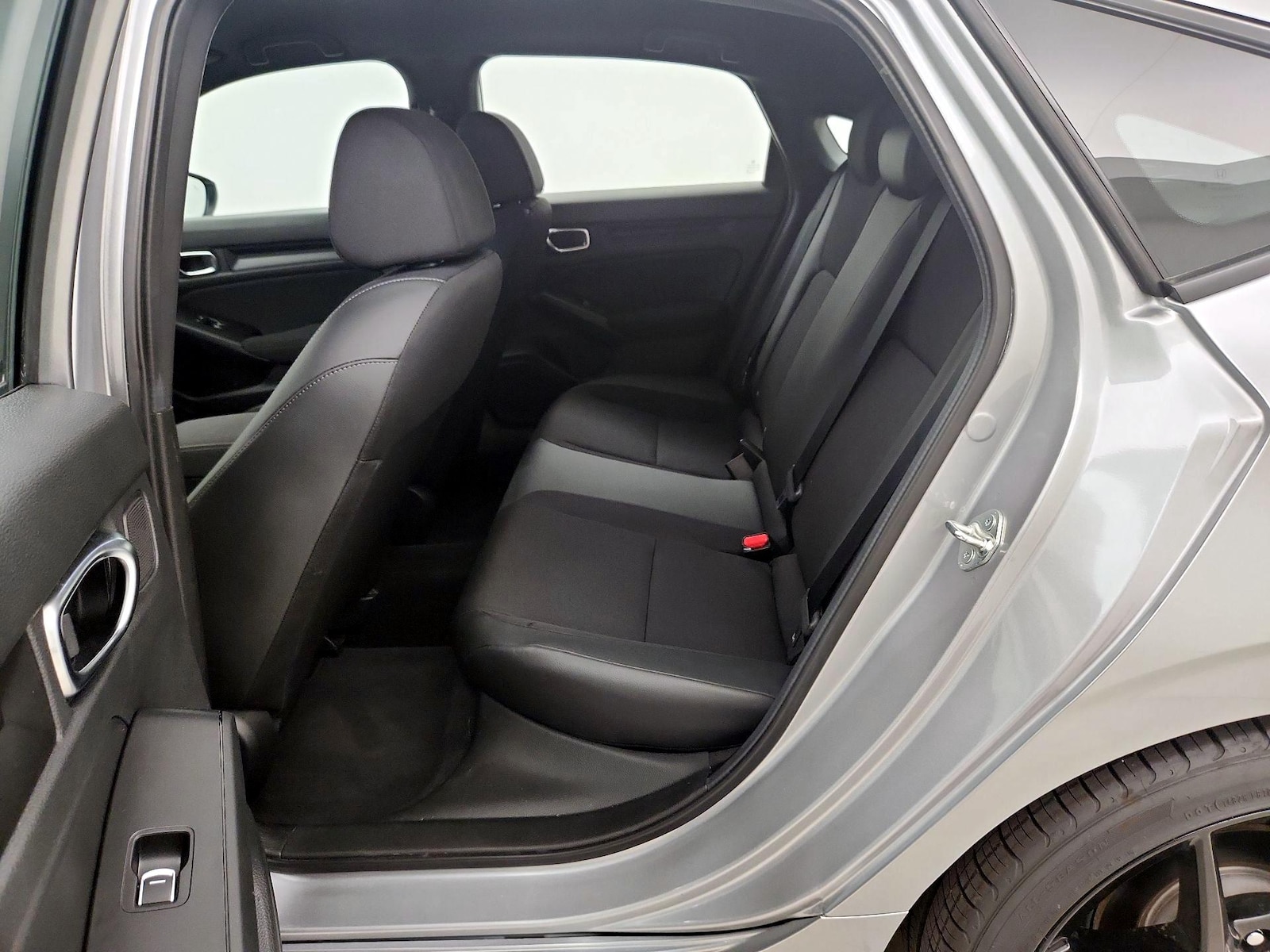 2025 Honda Civic Hatchback Sport - Photo 19