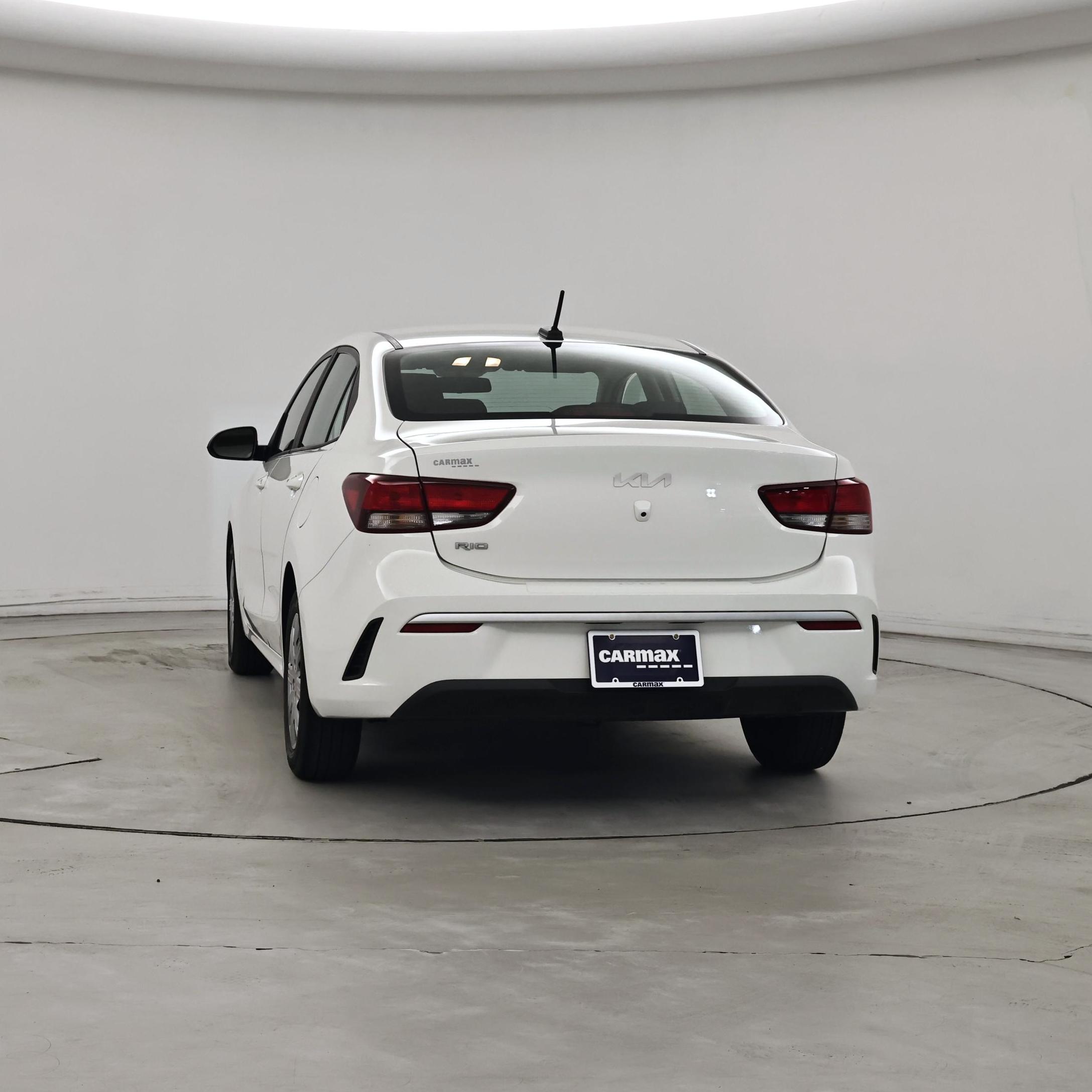 Thumbnail: 2022 Kia Rio - 6
