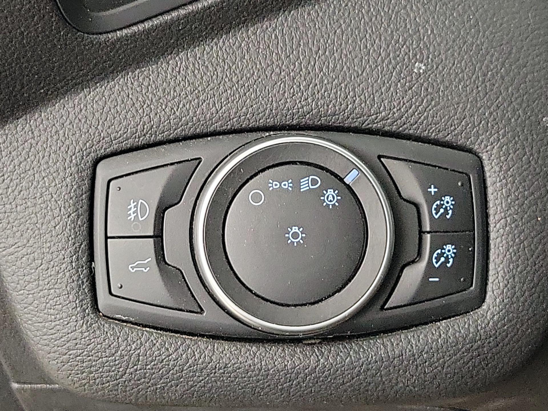 Thumbnail: 2017 Ford Escape - 13